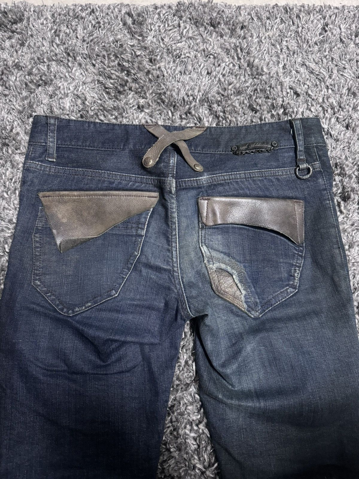 14th Addiction 14th Addiction Distressed Patchwork Jeans Size US 29 - 11 Thumbnail