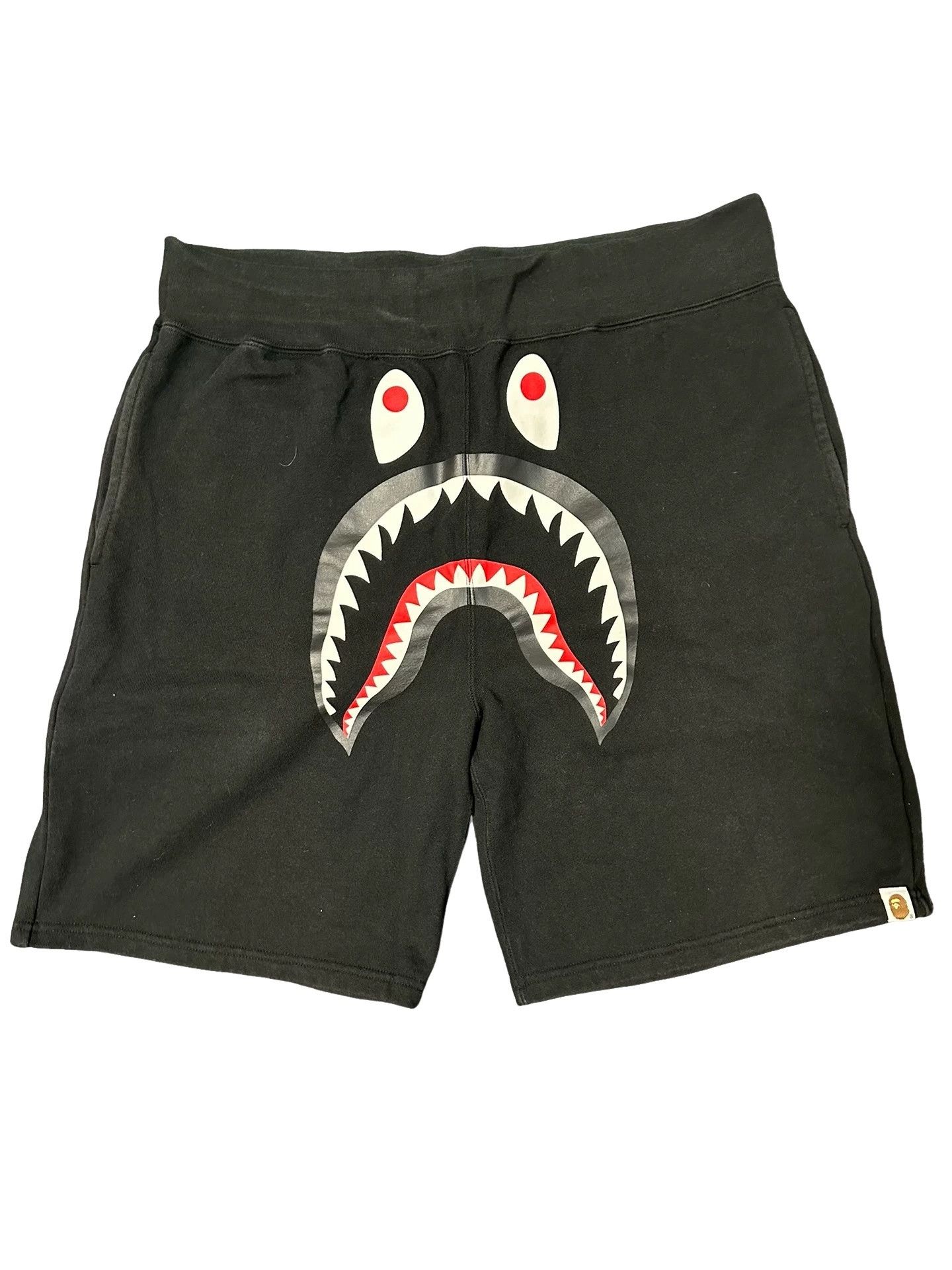 Bape A Bathing Ape Shark Print Shorts Size XXL Size US 38 / EU 54 - 1 Thumbnail
