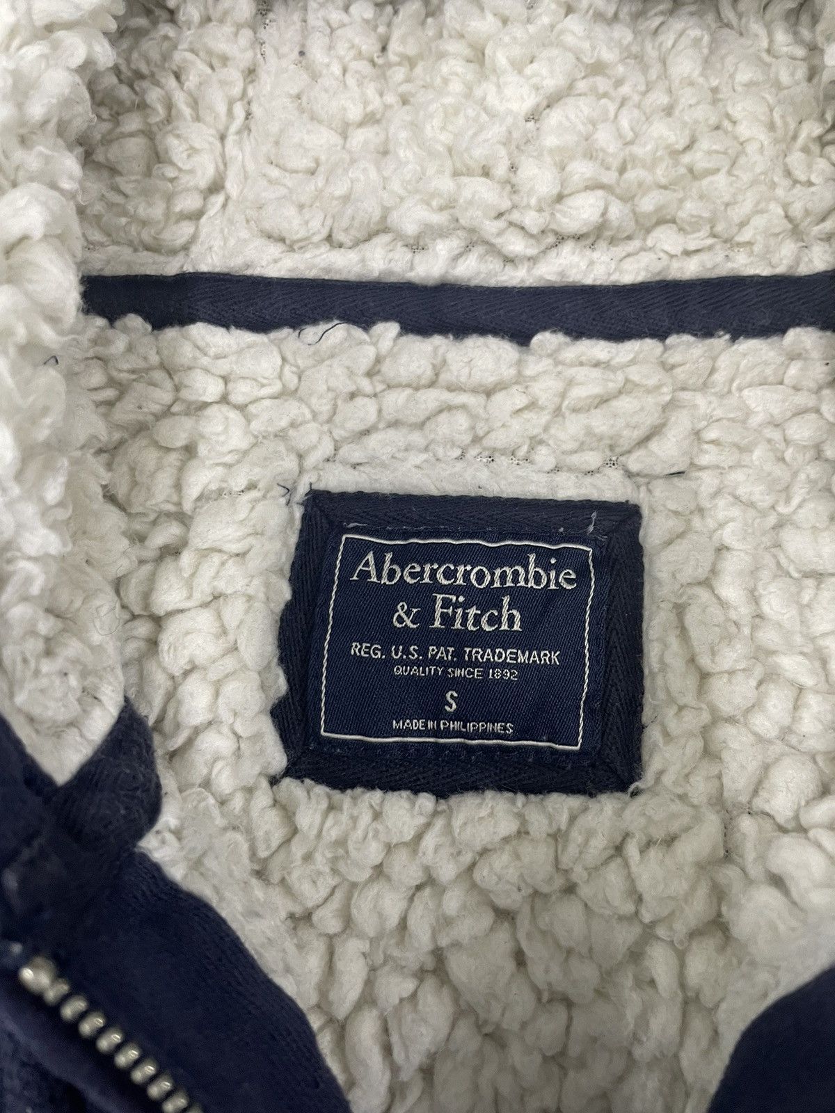 Le Grande Bleu (L.G.B.) Vintage Abercrombie&Fitch Sherpa Hoodie Size US XS / EU 42 / 0 - 4 Thumbnail