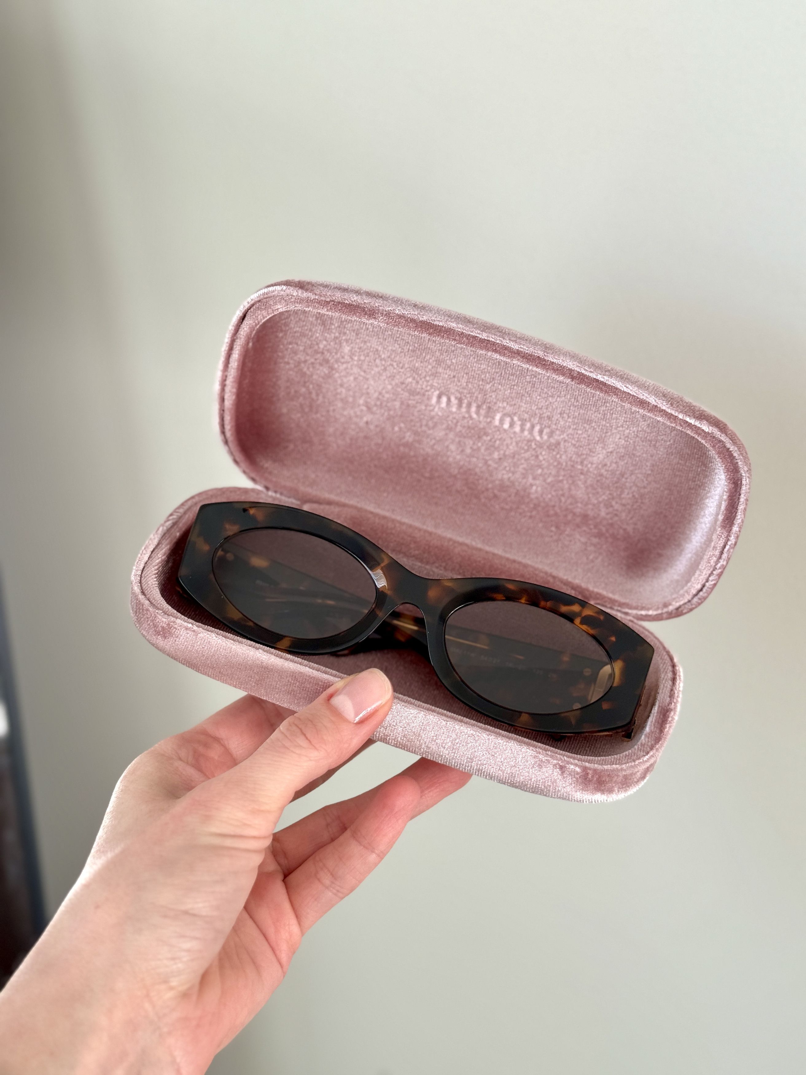Miu Miu Miu Miu GLIMPSE Women Sunglasses MU11WS 14L20I NEW AUTHENTIC Size ONE SIZE - 3 Thumbnail