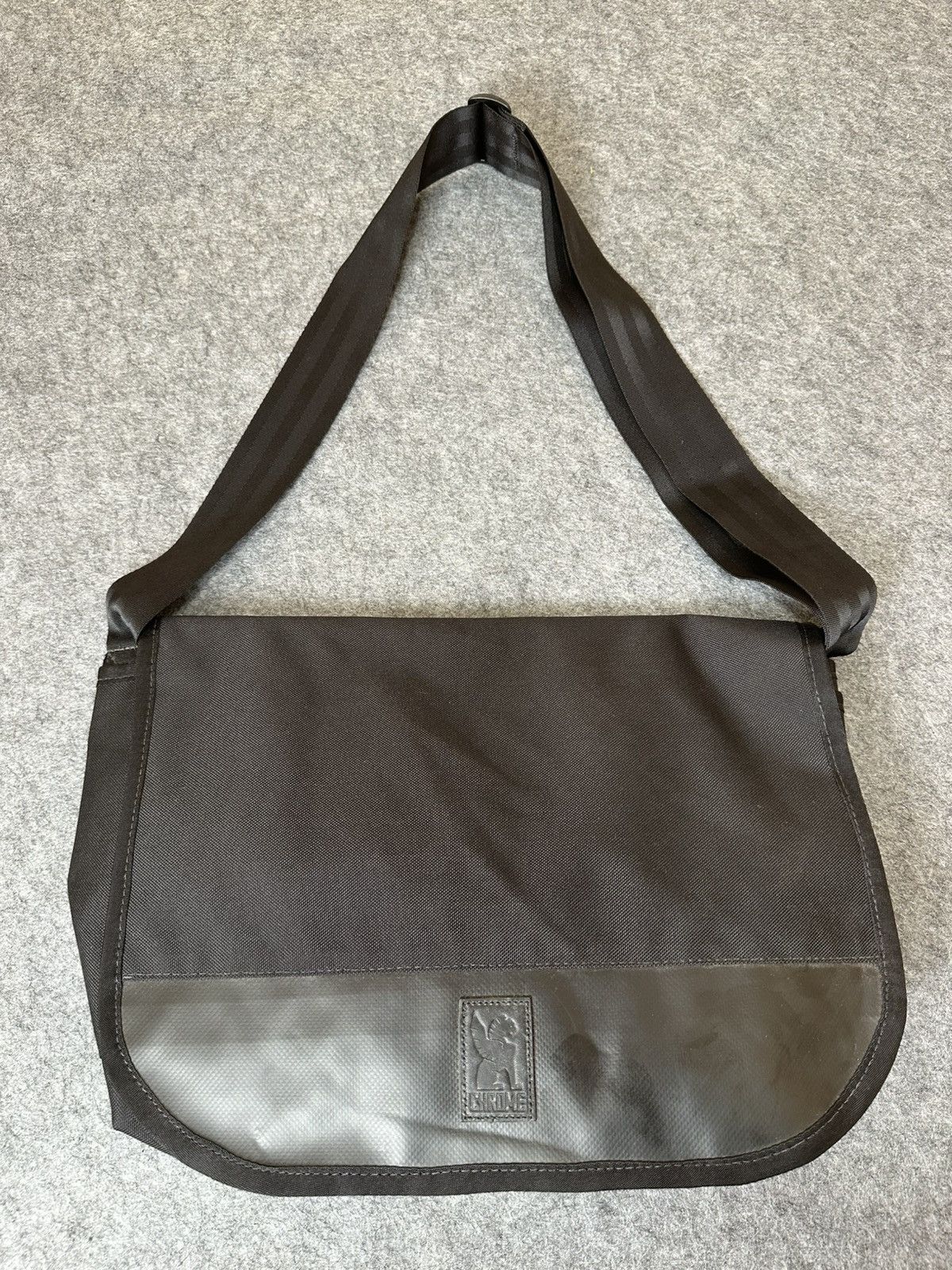 Chrome Industries Chrome Industries messenger bag water-resistant material. Size ONE SIZE - 1 Thumbnail