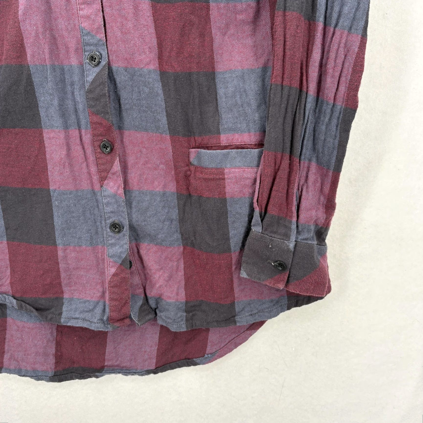Vintage VINTAGE Jetty Shirt Mens Large Red Gray Plaid Flannel Button Front Long Sleeve Cotton Size US L / EU 52-54 / 3 - 3 Thumbnail