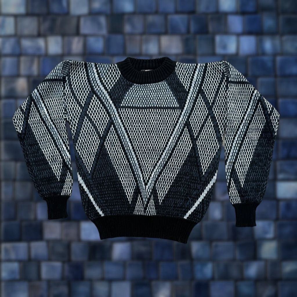 Vintage VINTAGE Sostanza Fashion Police Women’s Acrylic Crewneck Pullover Size M Blue Geometric Knit Sweater Size M / US 6-8 / IT 42-44 - 1 Thumbnail