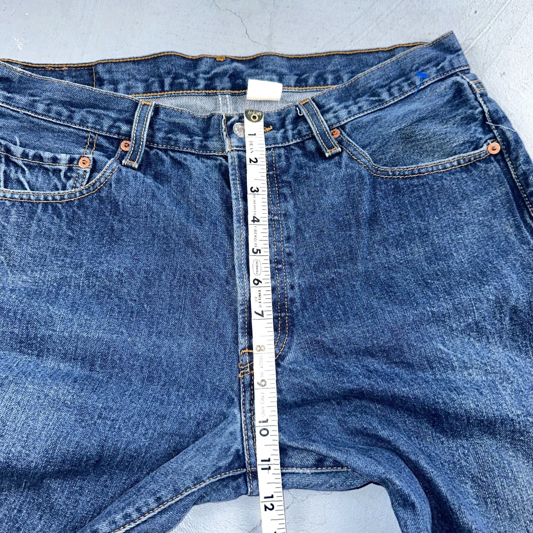 Levi's VINTAGE Levi's 501 Jeans Straight Denim Blue 34x30 90s 501 Series Men Regular Mid Rise 5-Pocket Button Jeans Mens Size US 34 / EU 50 - 5 Thumbnail