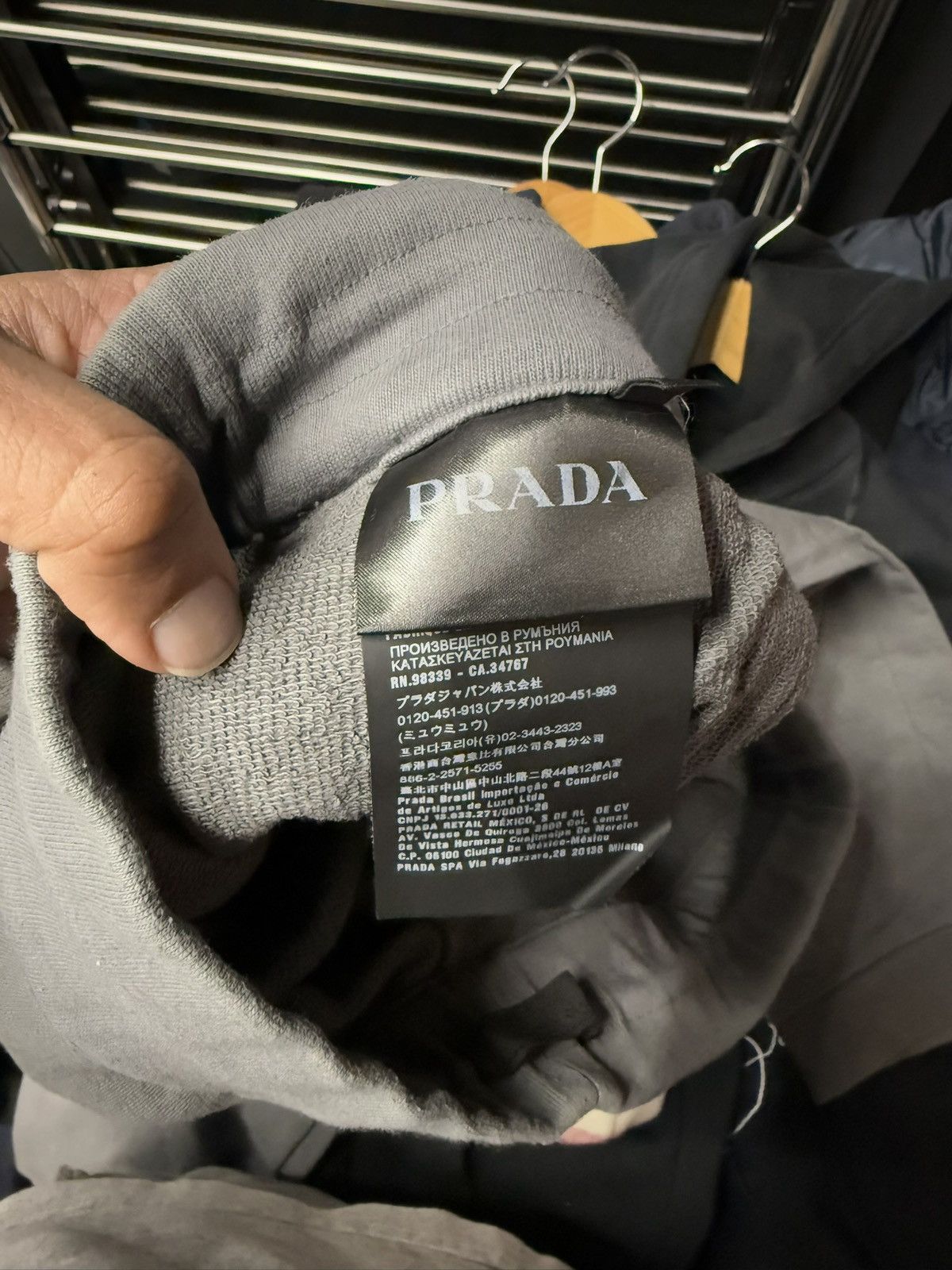 Prada Prada Grey Thick Fabric Sweatpants Size Large Size US 34 / EU 50 - 4 Thumbnail