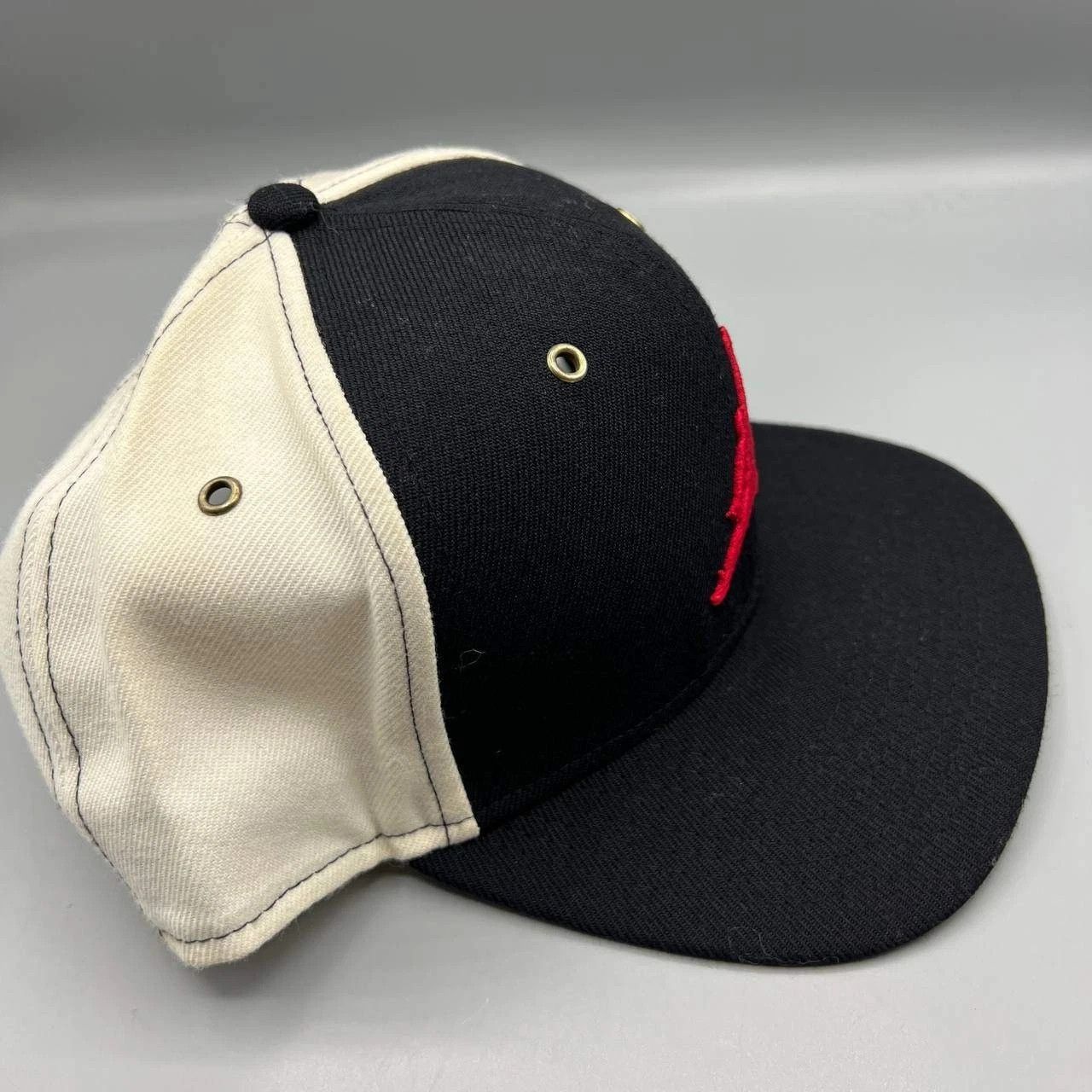 Jordan Brand Air Jordan Hat Men Embroidered Red Logo Jumpman Snap Back Size ONE SIZE - 4 Thumbnail