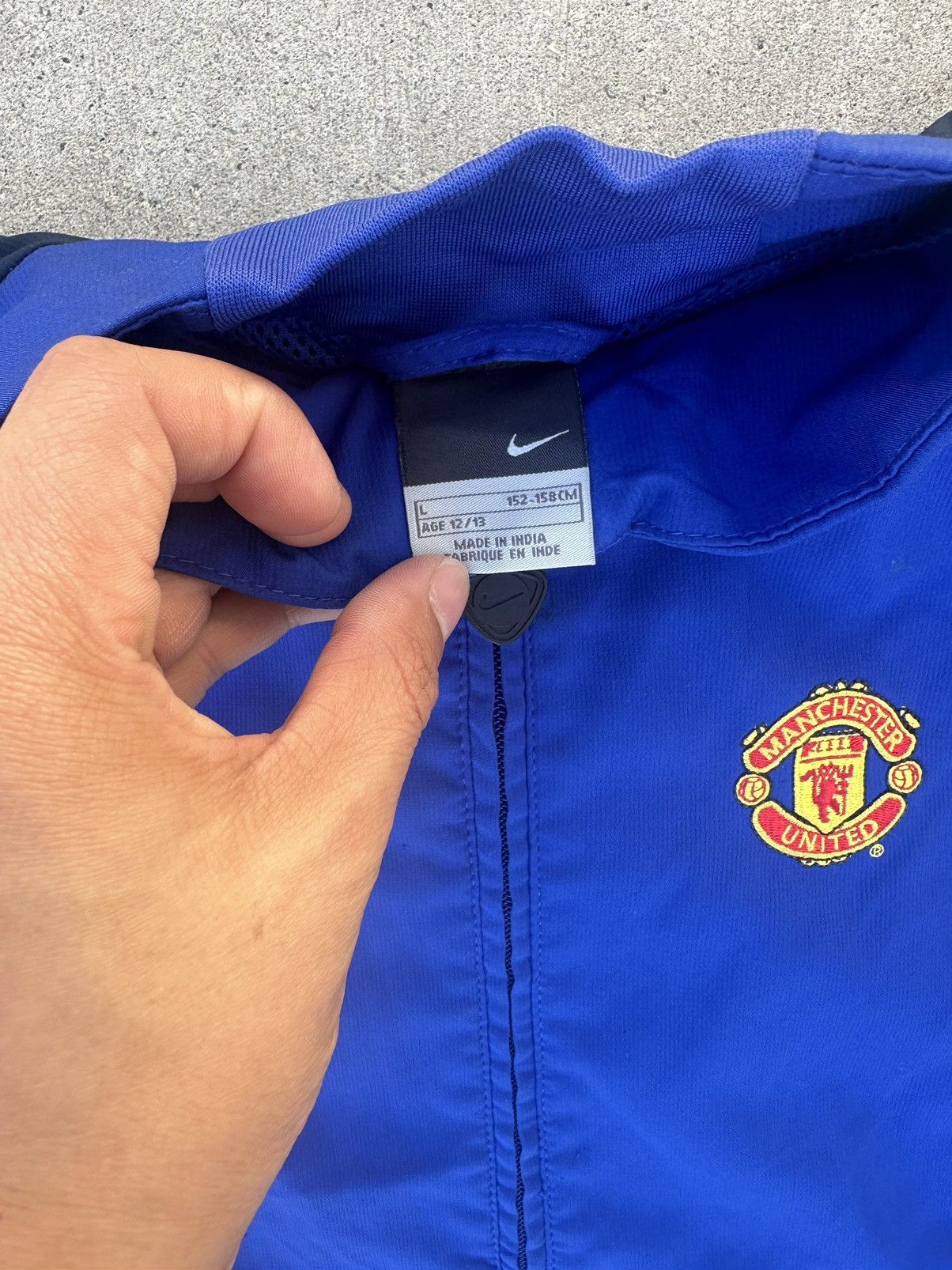 Vintage MANCHESTER UNITED 2005-06 FULL ZIP TRAINING JACKET (S) Size US S / EU 44-46 / 1 - 3 Thumbnail