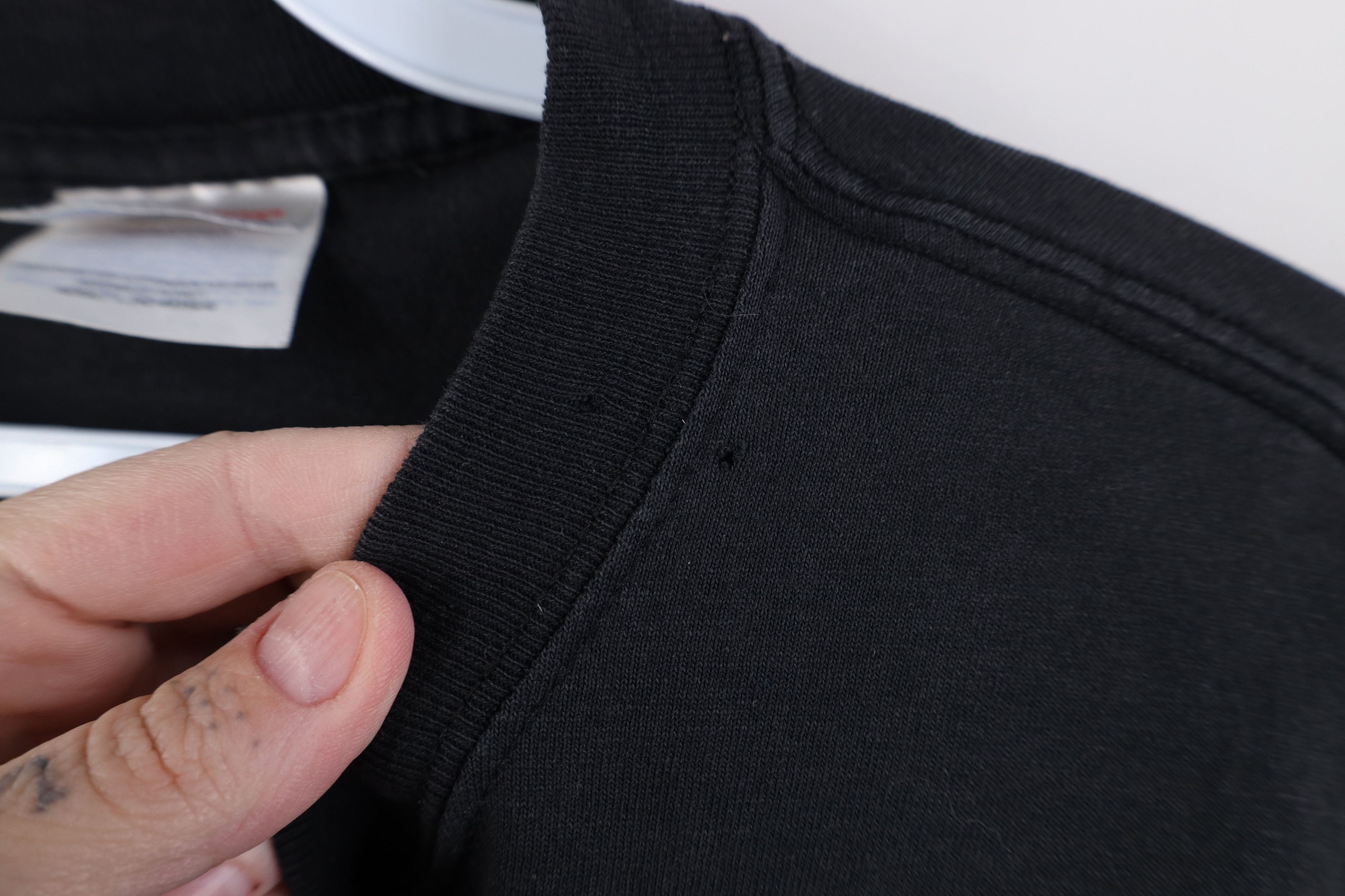Hanes Vintage 90s Y2K Hanes Heavyweight Short Sleeve T-Shirt Black Size US L / EU 52-54 / 3 - 4 Thumbnail