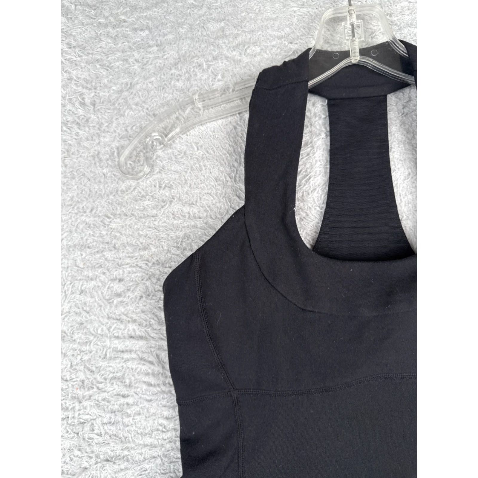 Lululemon Lululemon Shirt Women 6 Black Tank Built In Bra Yoga Scoop Neck Racerback Casual Sleeveless Size M / US 6-8 / IT 42-44 - 3 Thumbnail