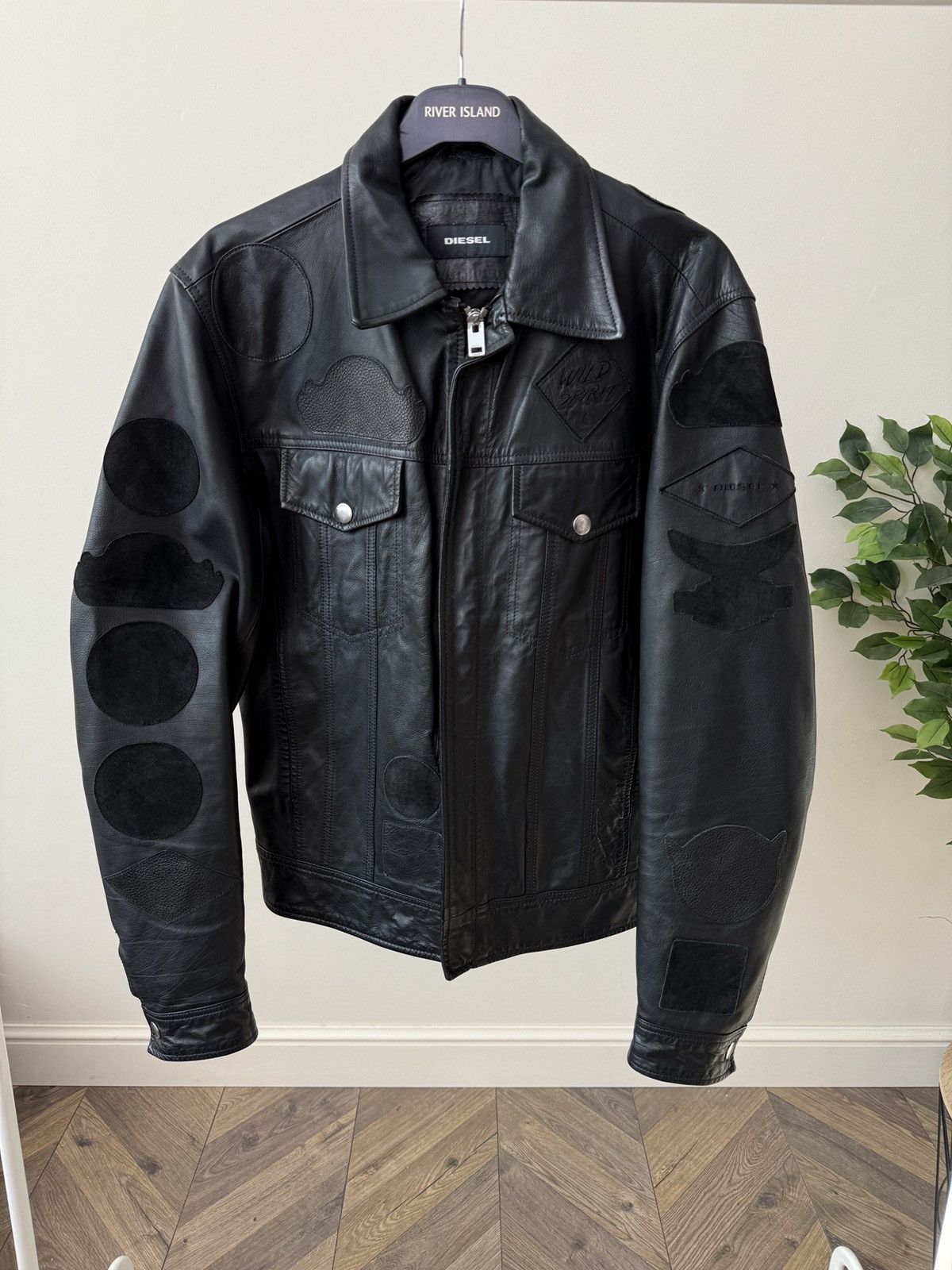 Diesel Vintage Diesel Mens Black Leather Jacket Patch Details Size US L / EU 52-54 / 3 - 1 Thumbnail
