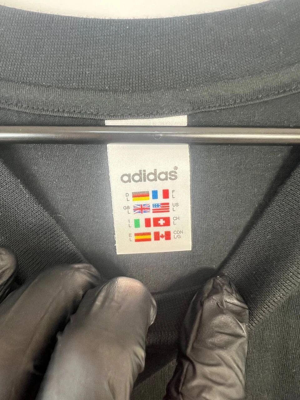 Adidas Adidas Soccer Bayern munchen adidas vintage new condition L Size US L / EU 52-54 / 3 - 3 Thumbnail
