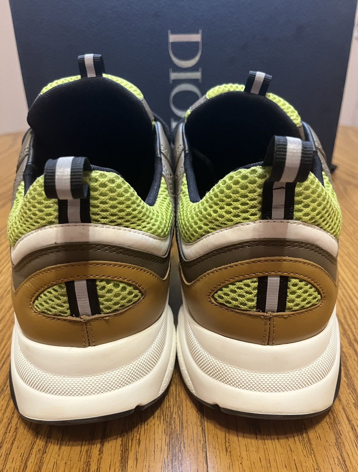 Dior Dior B22 Sneaker Brown/Green Size US 12 / EU 45 - 5 Thumbnail