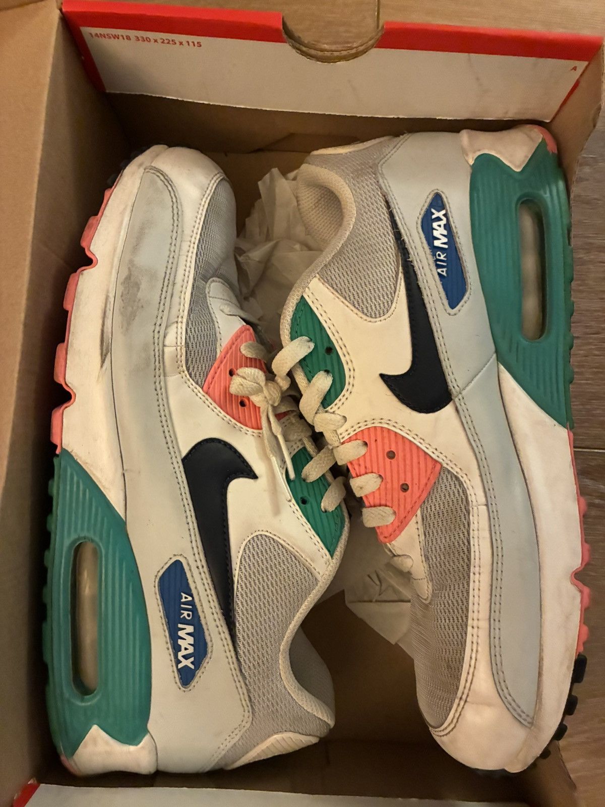 Nike Sneaker bundle 3 pairs. 2 size 11s (Nike) 1 size 10 converse Size US 11 / EU 44 - 1 Thumbnail