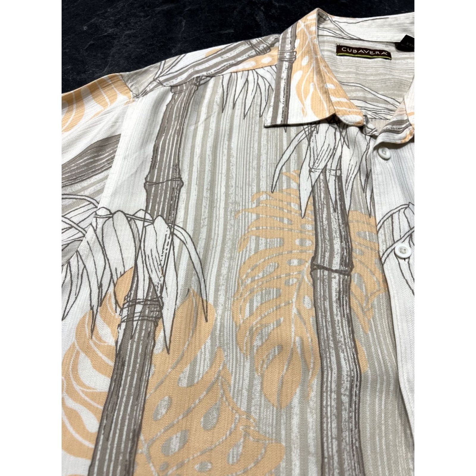 Cubavera Cubavera Camp Shirt 2XL Rayon Floral Button-Up Men Beige Floral Cubavera Camp Shirt 2XL Rayon Flower Pattern Button-Up Mens Regular Beige 100% Rayon Size US XXL / EU 58 / 5 - 4 Thumbnail