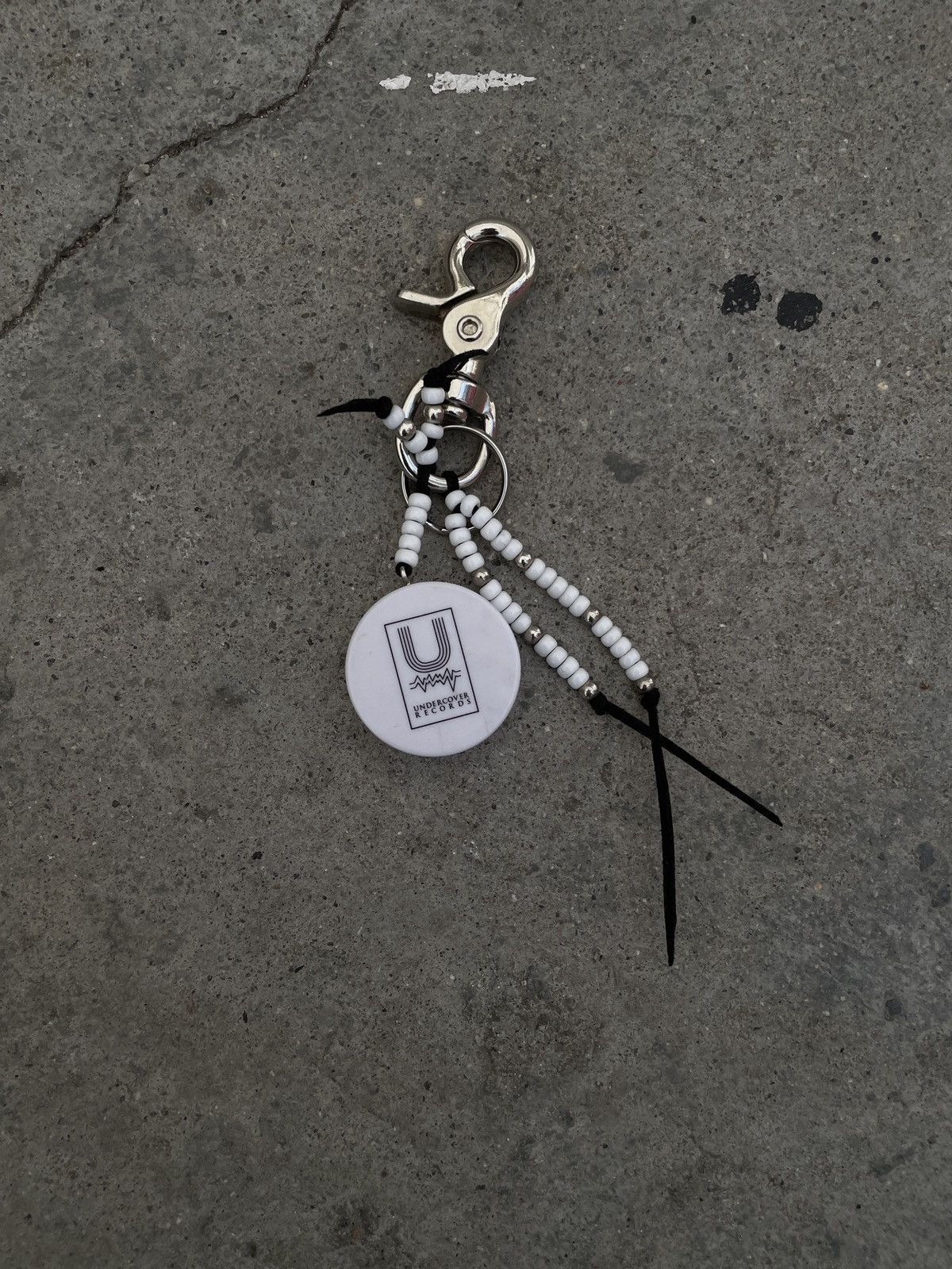 image of Undercover Carabiner Clip in Black, Men's