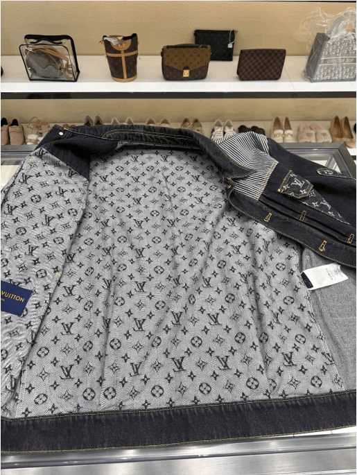 Louis Vuitton casual jacket 44 Size US S / EU 44-46 / 1 - 7 Thumbnail
