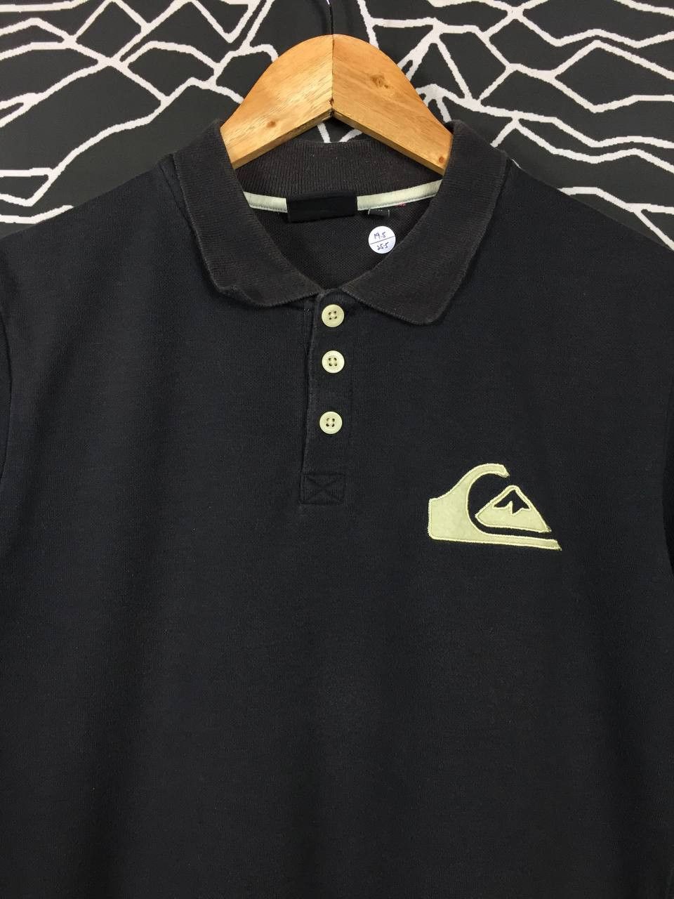 Quiksilver Quiksilver Embroidered Logo Streetwear Surfwear Polo Tee Size US M / EU 48-50 / 2 - 3 Thumbnail