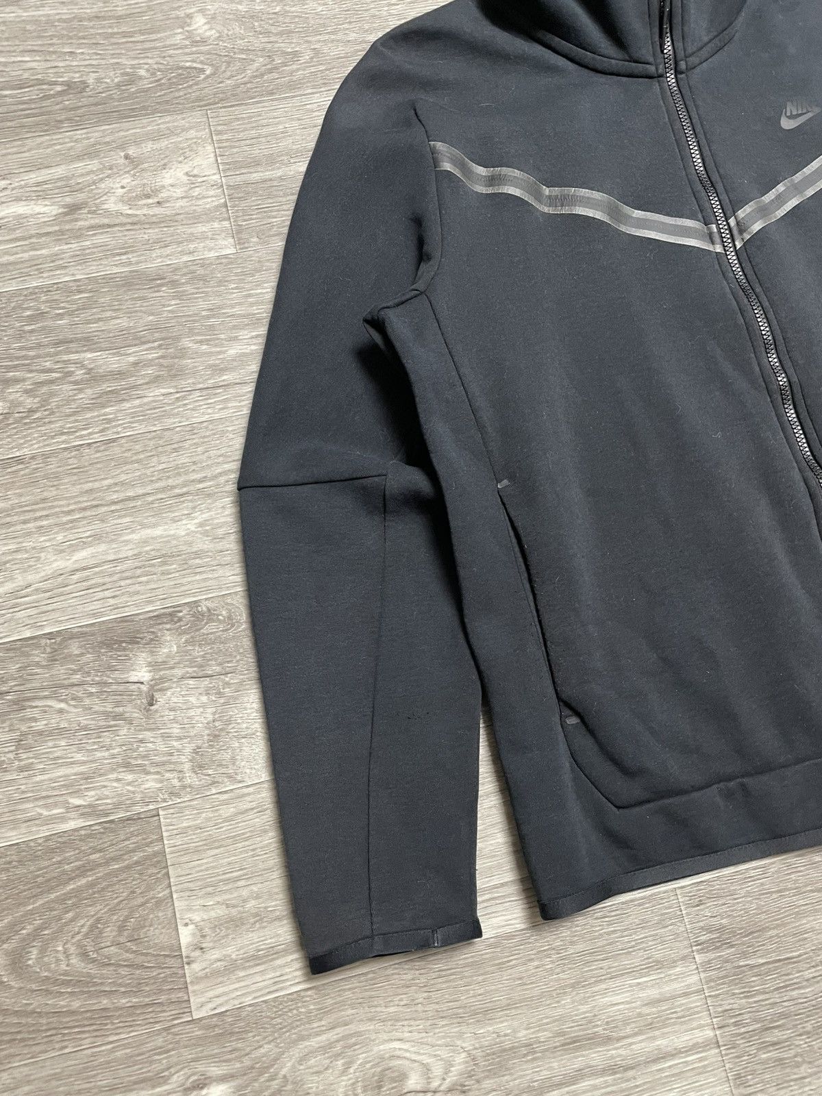 Nike Nike Tech Fleece Black Zip-Up Hoodie Size US L / EU 52-54 / 3 - 4 Thumbnail