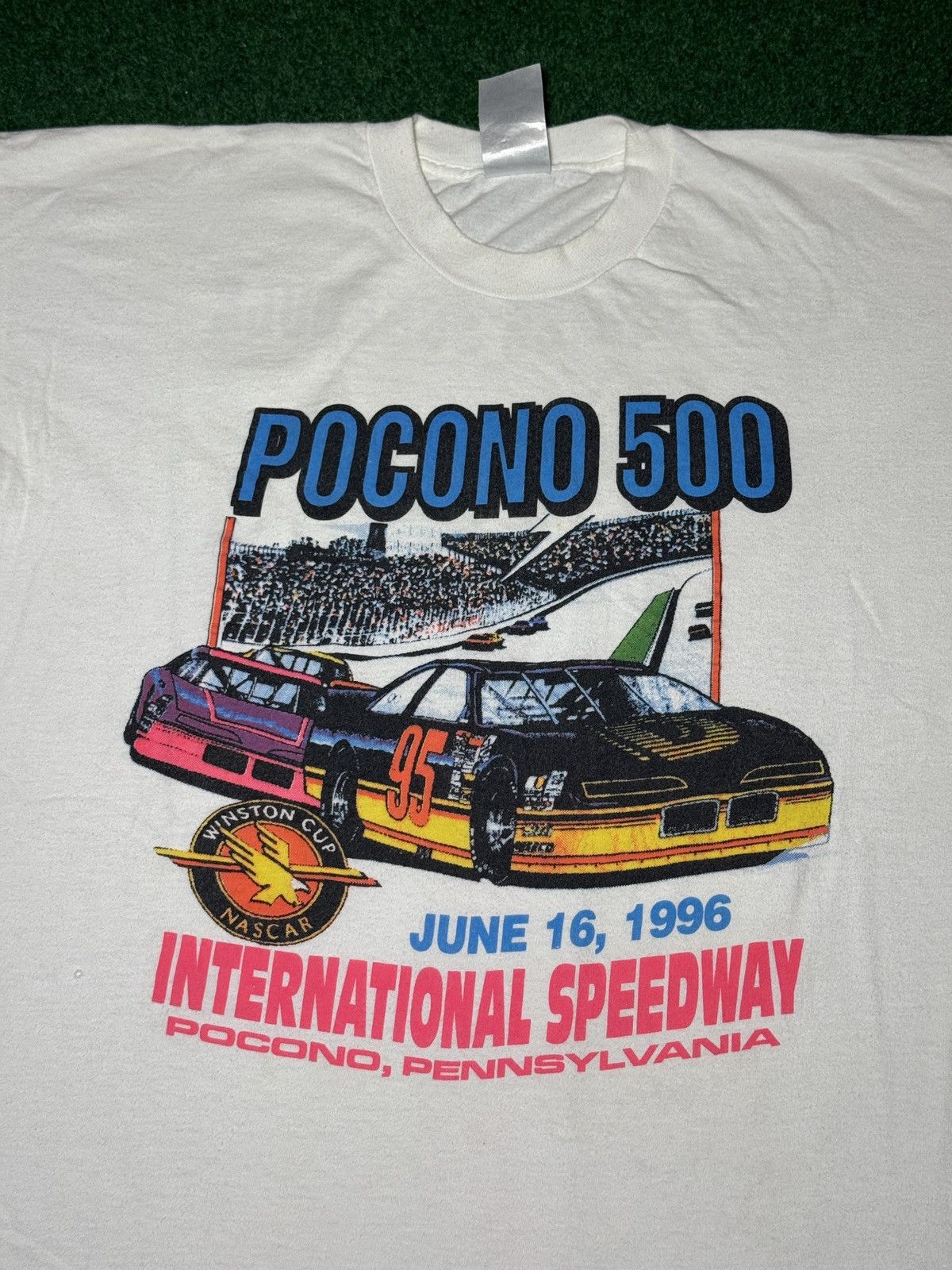 Vintage Vintage 90s Nascar Pocono 500 Pennsylvania Racing T Shirt Size US XL / EU 56 / 4 - 2 Thumbnail
