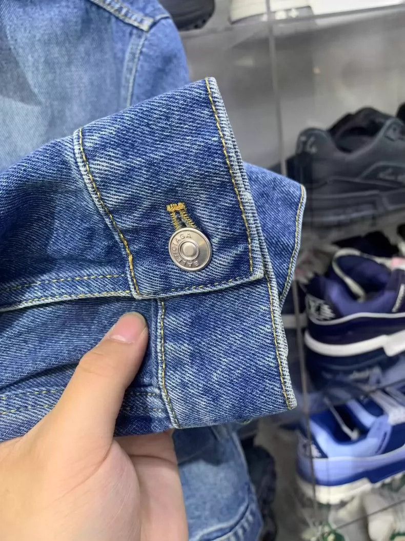Balenciaga Balenciaga Denim Jacket Size 50-2506 Size US L / EU 52-54 / 3 - 9 Thumbnail