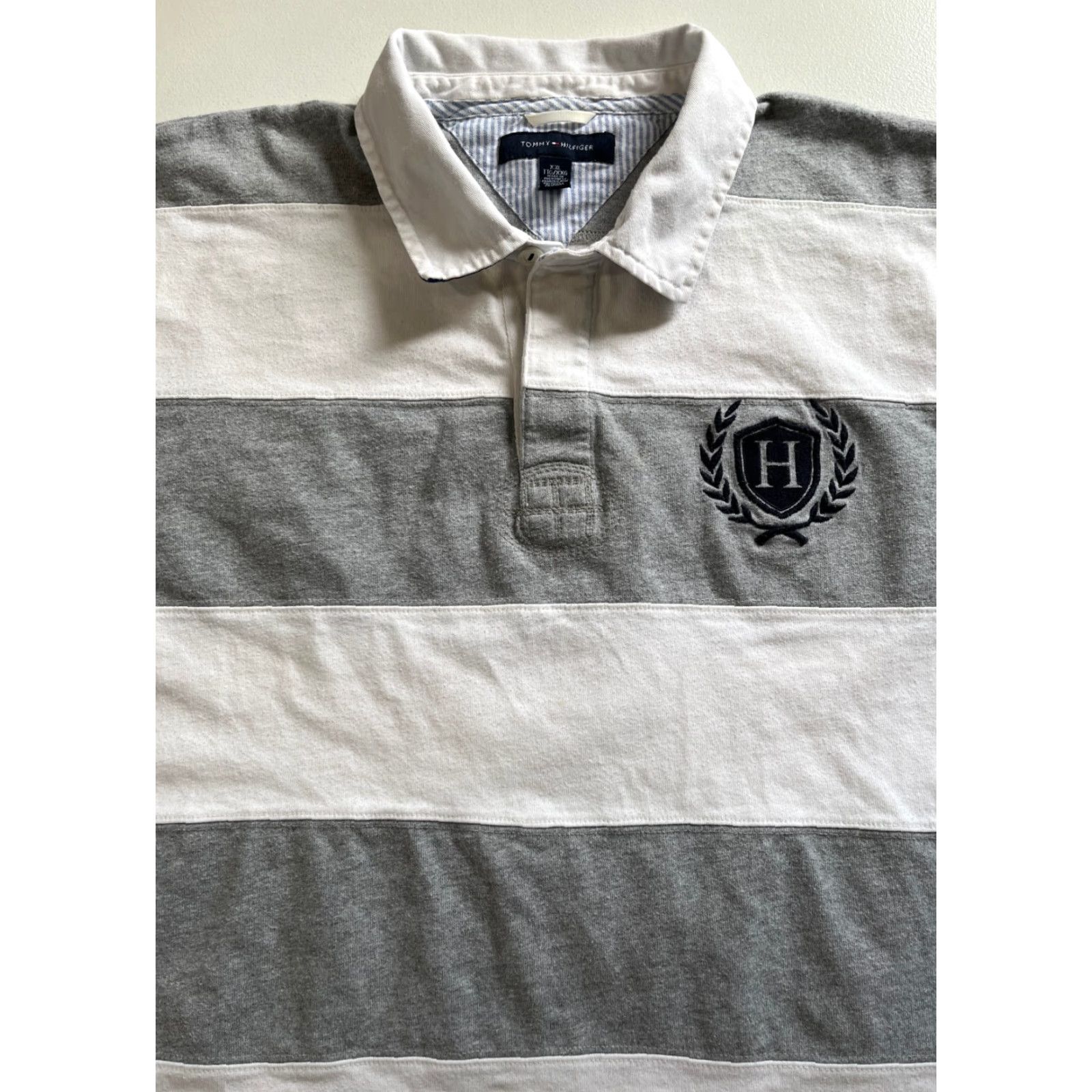 Tommy Hilfiger VINTAGE Tommy Hilfiger Men’s Long Sleeve Rugby Shirt Striped 2XL White Gray Size US XXL / EU 58 / 5 - 4 Thumbnail