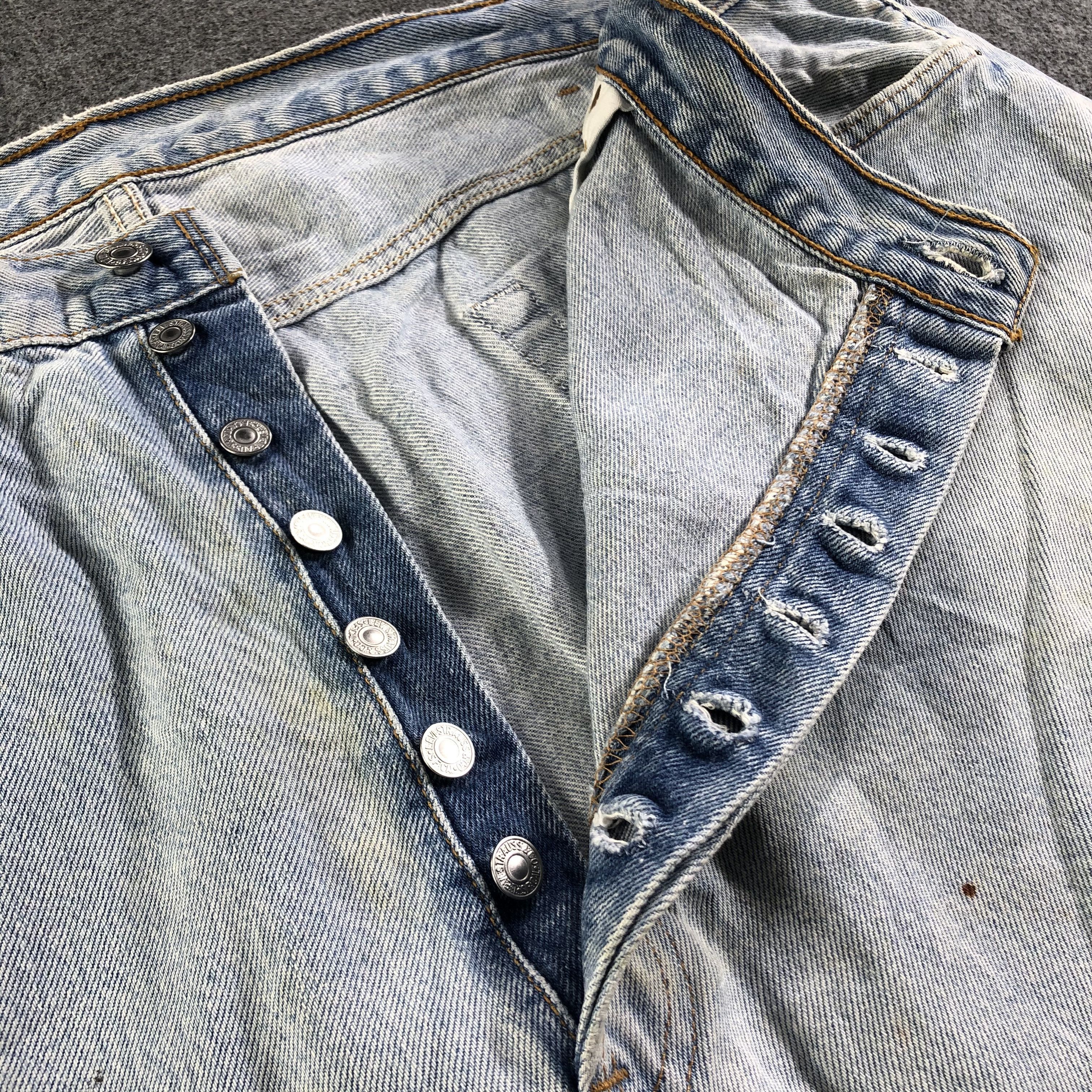 Levi's 90s Vintage Light Wash Levis 501 Jeans-J2997 Size US 44 / EU 60 - 8 Thumbnail
