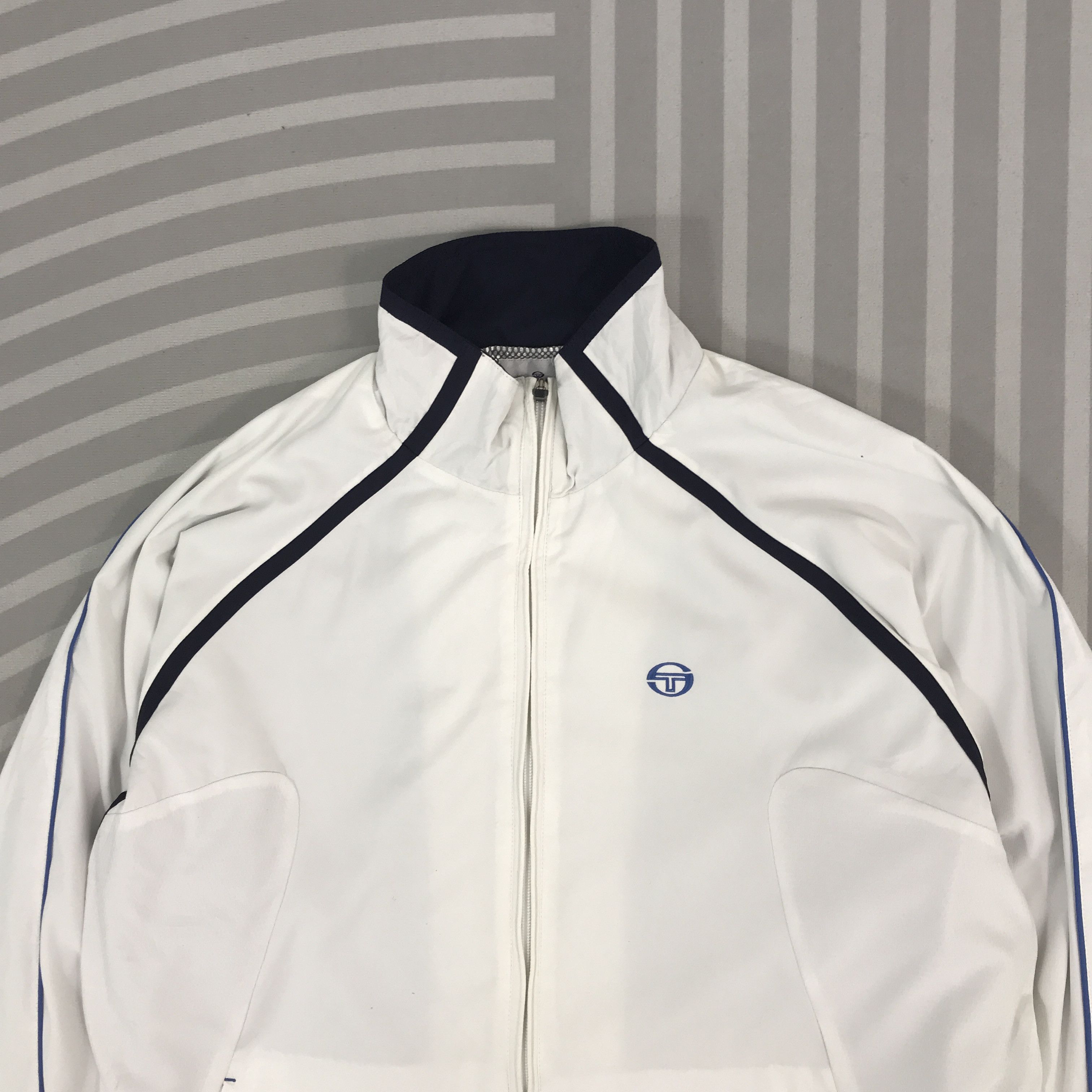 Sergio Tacchini Vintage Sergio Tacchini Light Jacket Size US L / EU 52-54 / 3 - 2 Thumbnail