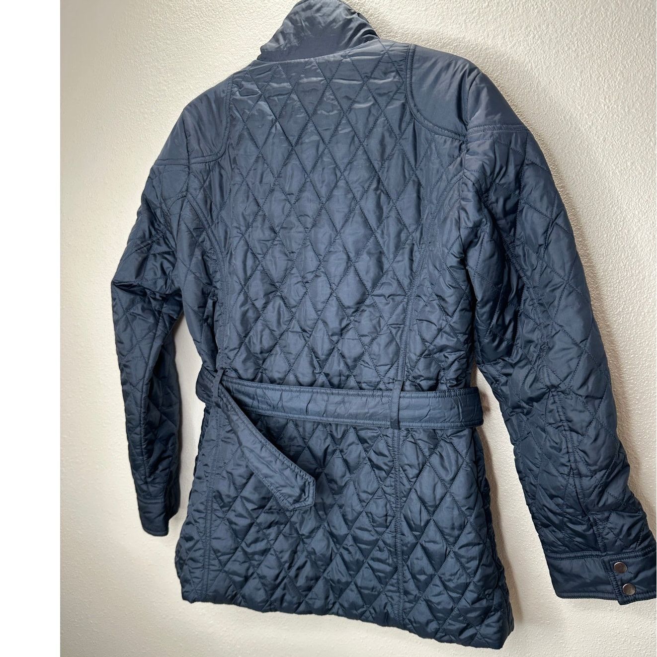 Banana Republic Banana Republic Navy Diamond Quilt Belted Mock Neck Jacket L Size L / US 10 / IT 46 - 10 Thumbnail