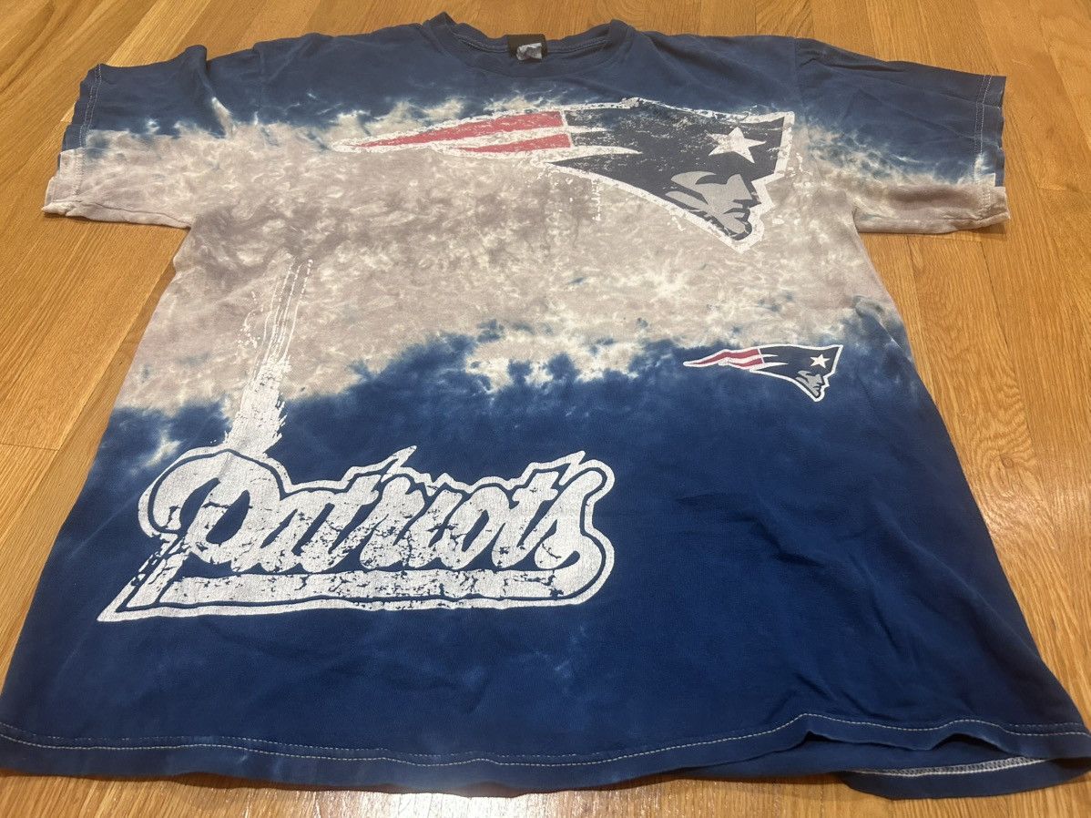 NFL New England Patriots y2k tie dye NFL shirt L/XL Size US L / EU 52-54 / 3 - 2 Thumbnail