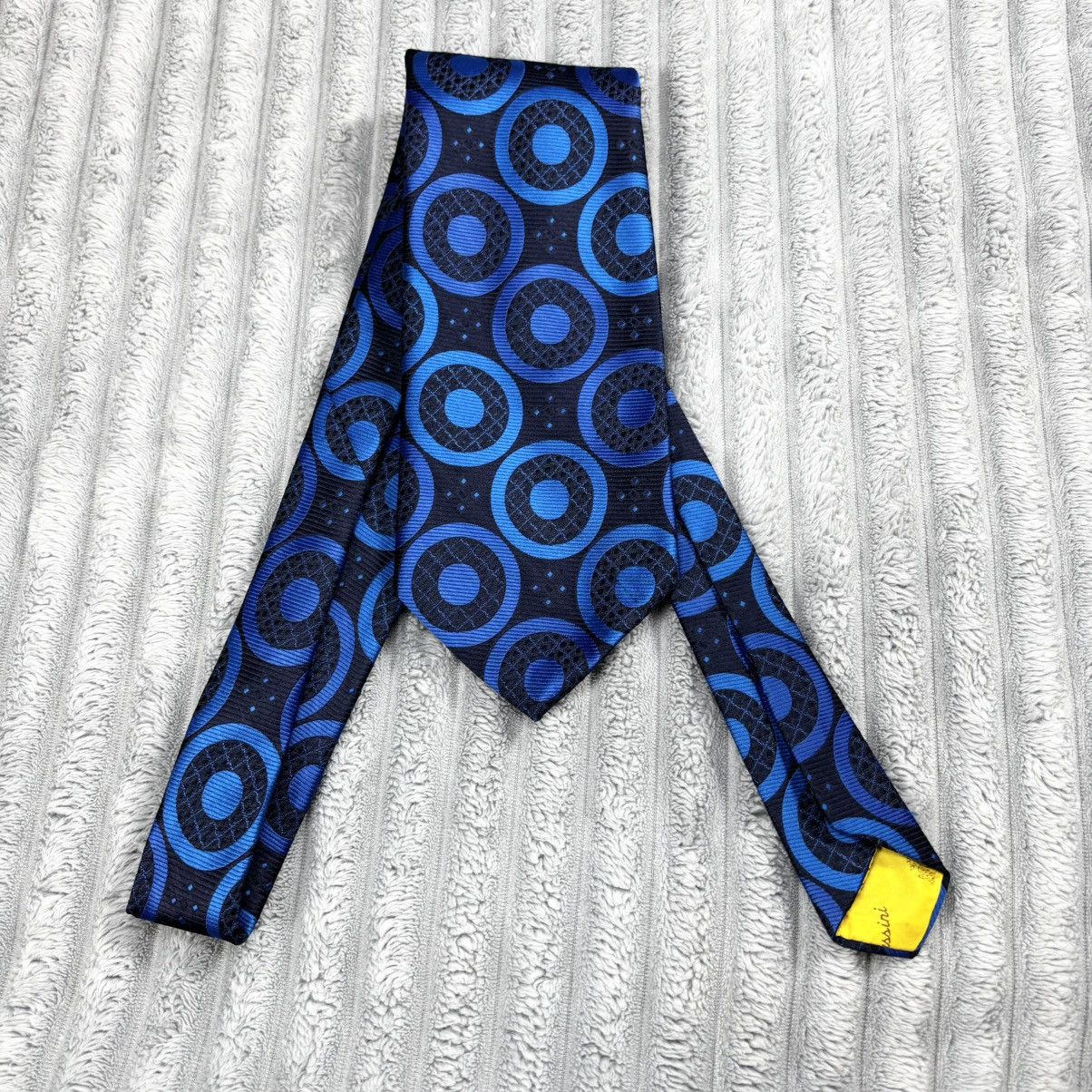 Oleg Cassini Lyttons by Oleg Cassini Burma Blue Circle men’s 57 “ tie Size ONE SIZE - 6 Thumbnail