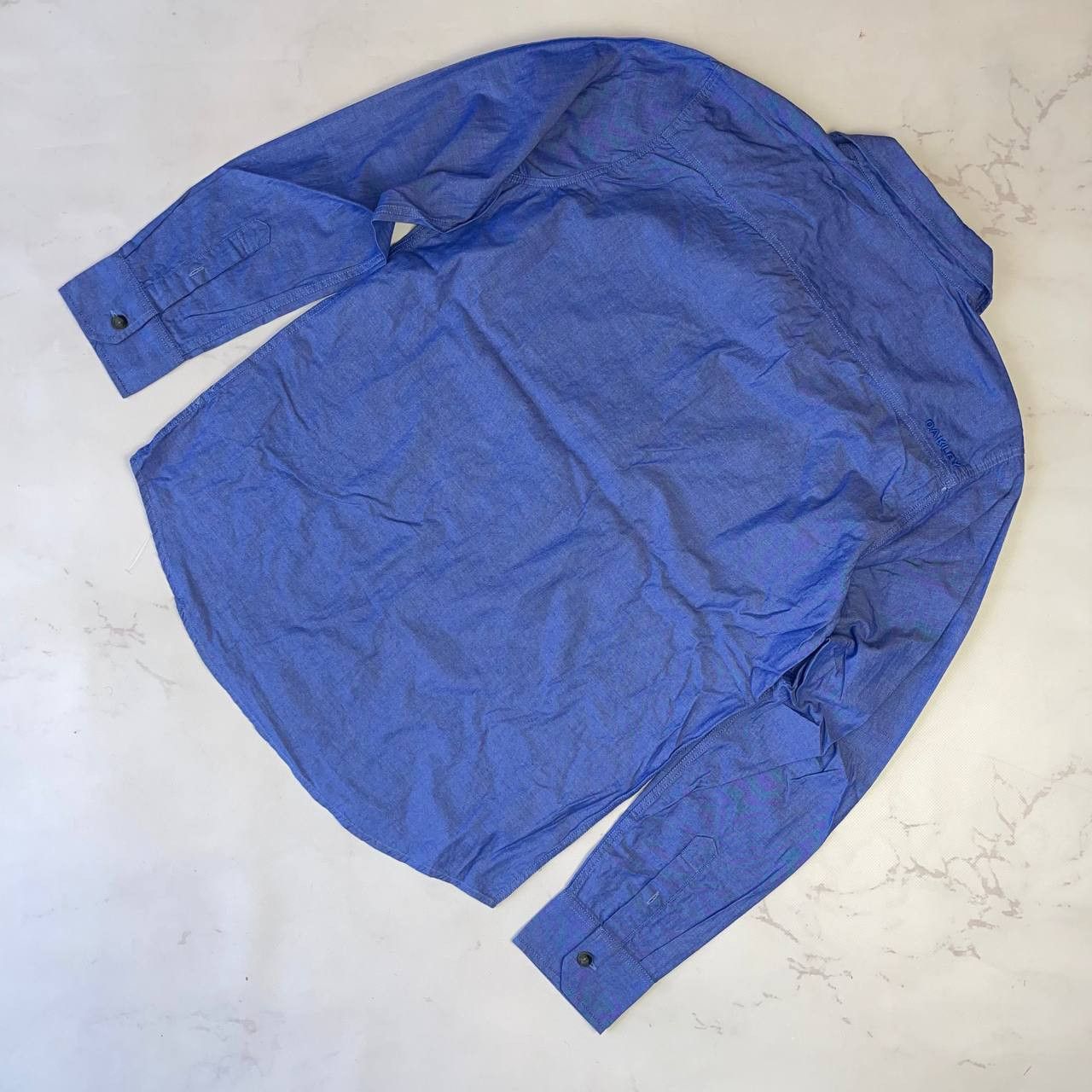 Oakley Oakley Shirts Vintage Basic streetwear Small Logo Size S Size US S / EU 44-46 / 1 - 9 Thumbnail