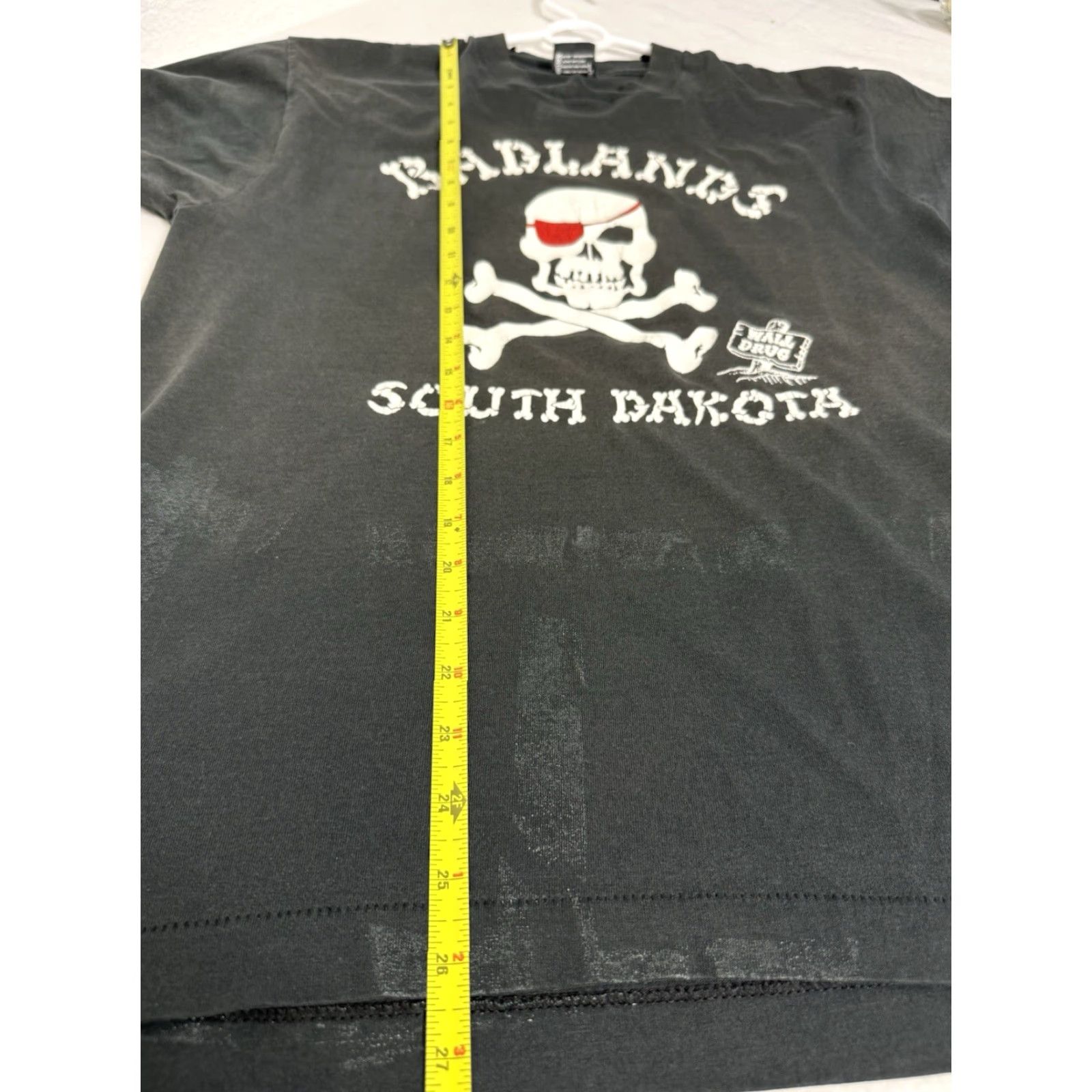 Vintage VINTAGE Badlands South Dakota Wall Drug Skull Bones Biker Harley Shirt Slim Sz L Black 90s Mens Shirt Size US L / EU 52-54 / 3 - 2 Thumbnail