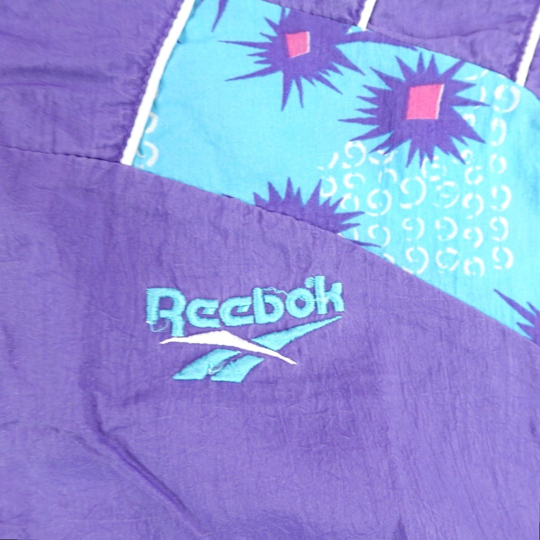 Reebok VINTAGE Reebok Windbreaker Jacket Womens Medium Purple Geometric 90s Sports Outdoor Lightweight ZIP Size M / US 6-8 / IT 42-44 - 3 Thumbnail