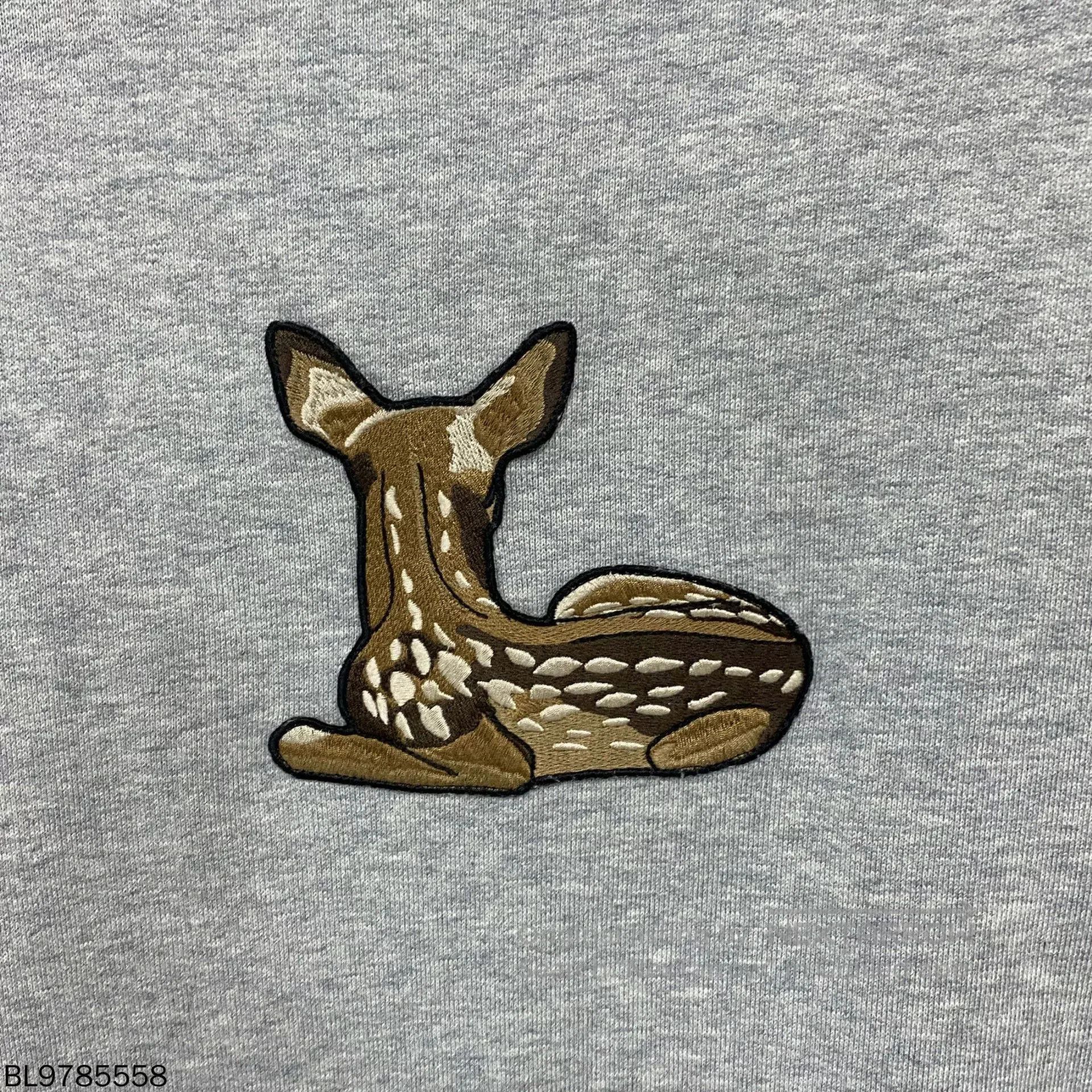 Burberry Burberry Deer Embroidered Logo Sweatshirt. Size US M / EU 48-50 / 2 - 3 Thumbnail