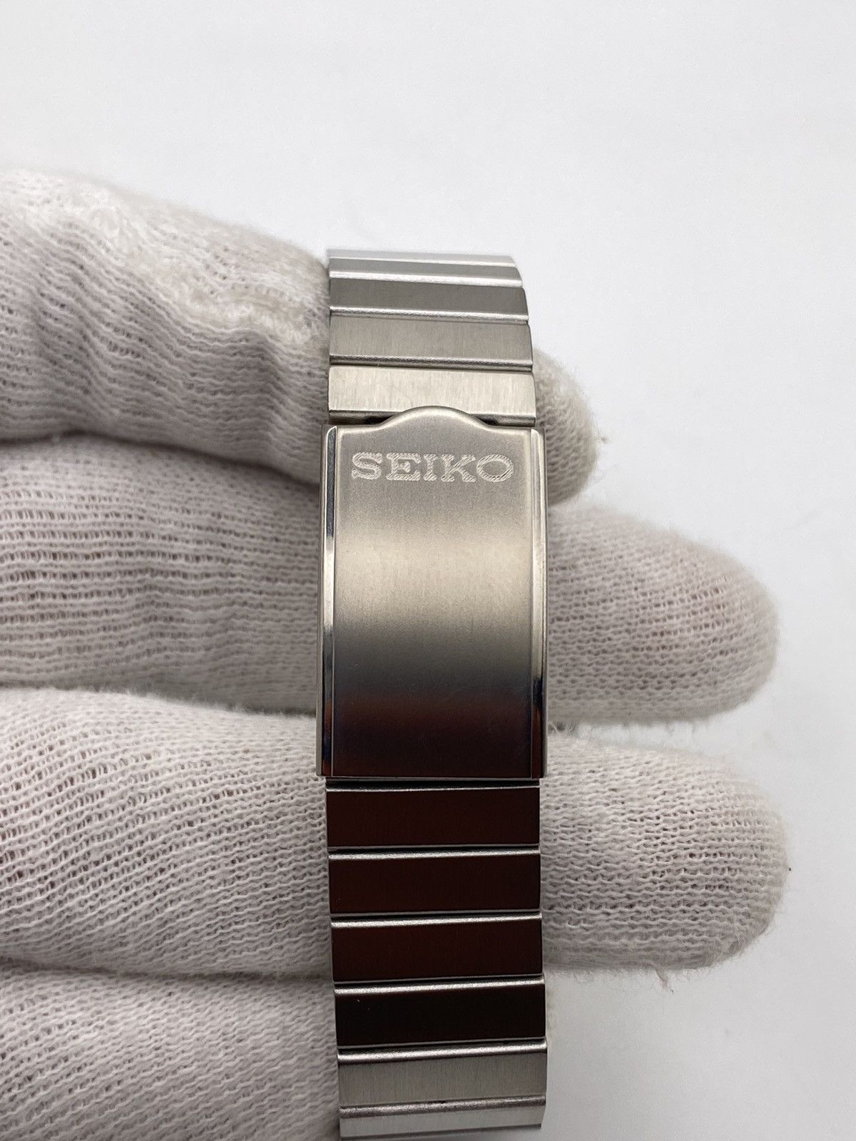 Seiko Seiko 5 Automatic Men’s Watch Vintage Style 35mm Rare Look Size 36 - 8 Thumbnail