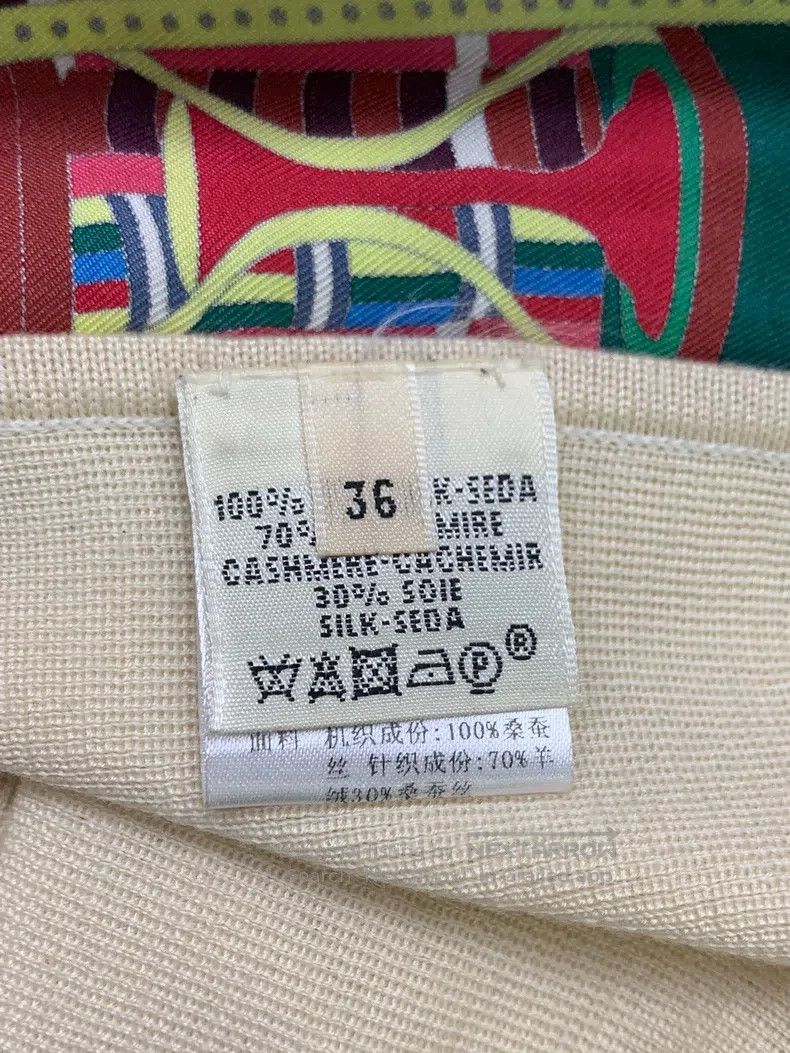 Hermes Hermes Silk print and cashmere high-neck sleeveless top Size XS / US 0-2 / IT 36-38 - 5 Thumbnail