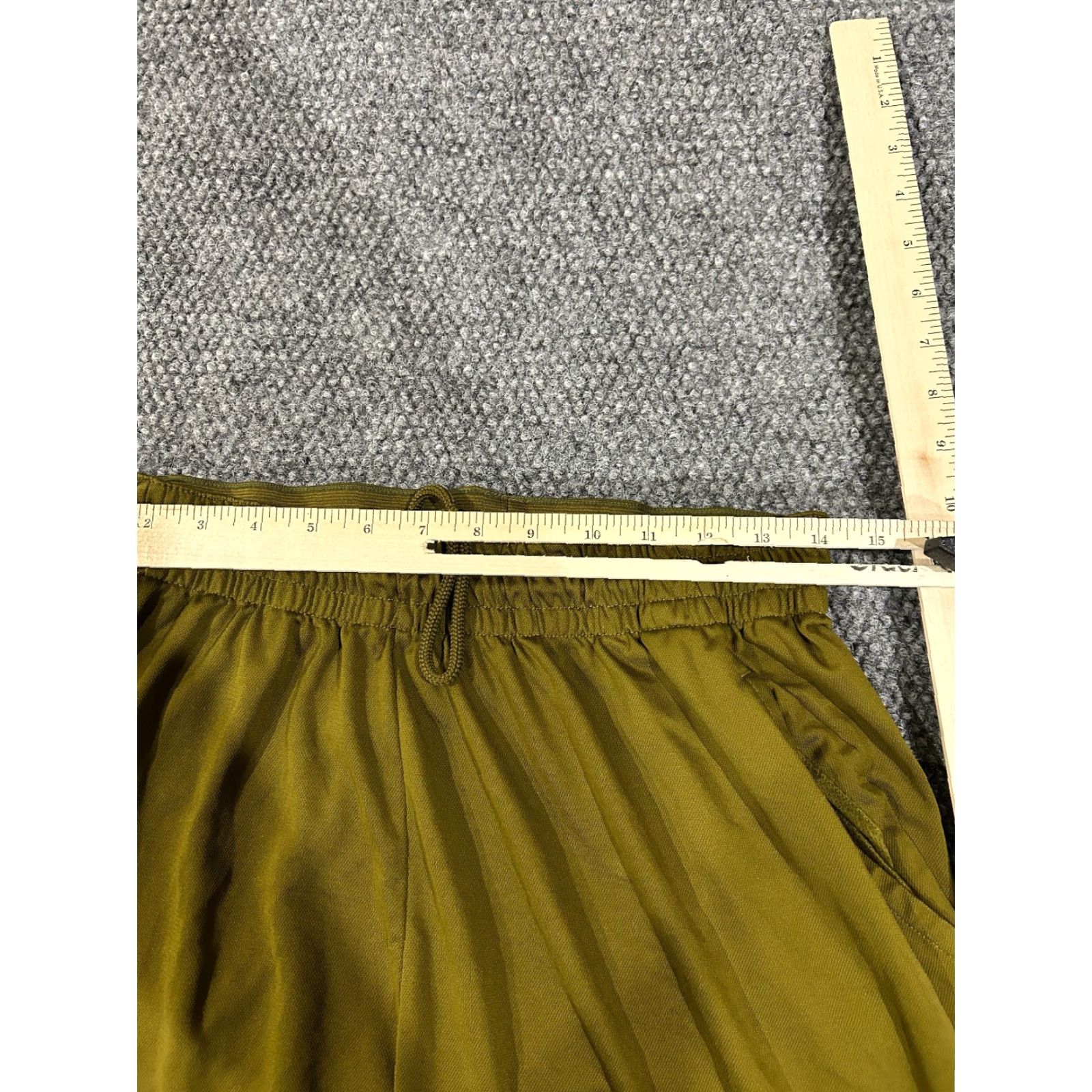 Jordan Brand Jordan Track Pants Mens XL Olive Green Joggers Athletic Zip Ankle Jumpman Logo Size US 36 / EU 52 - 4 Thumbnail
