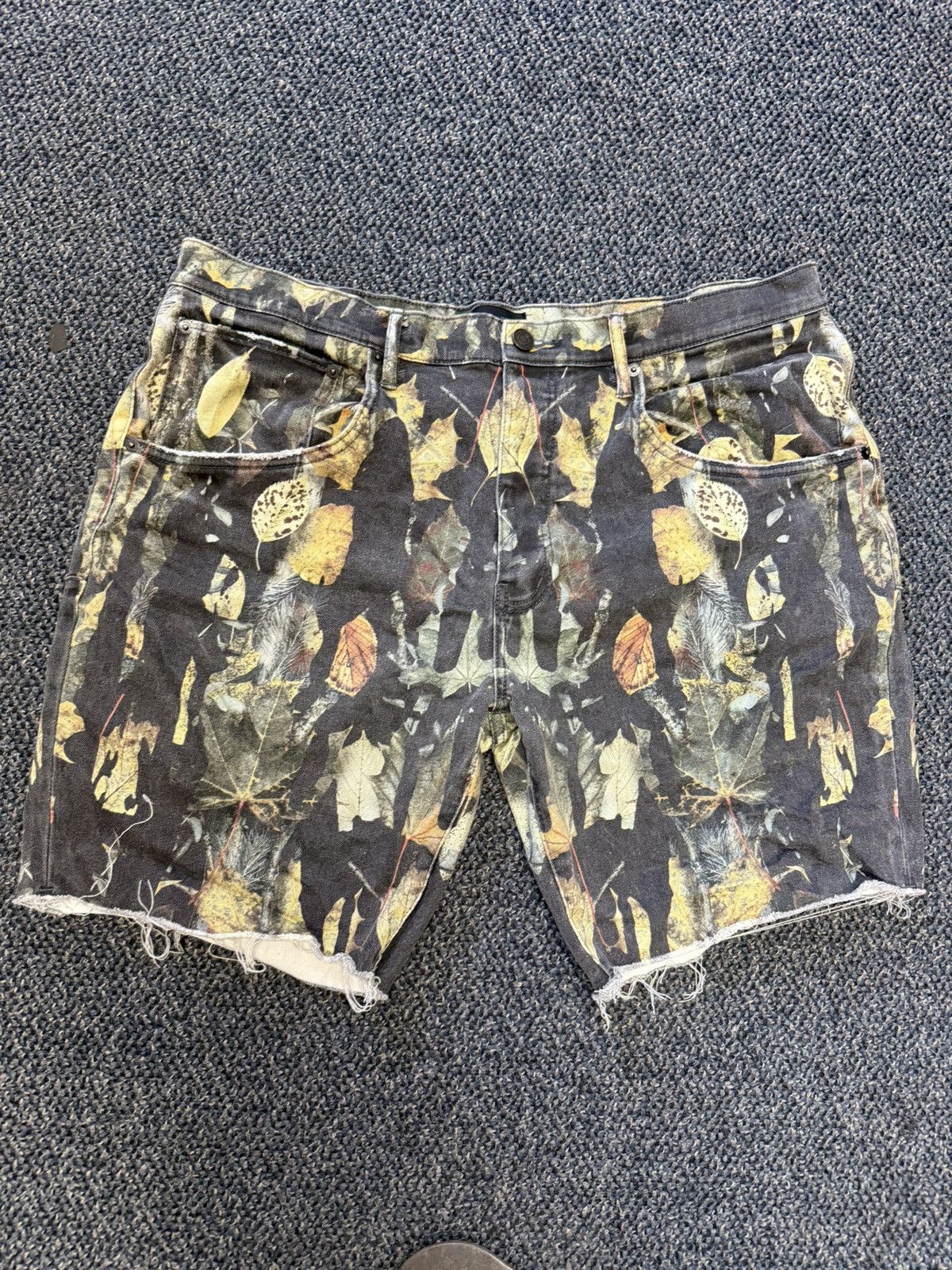 Purple Brand Purple Brand Leaf Camo Denim Shorts Size US 40 / EU 56 - 1 Thumbnail