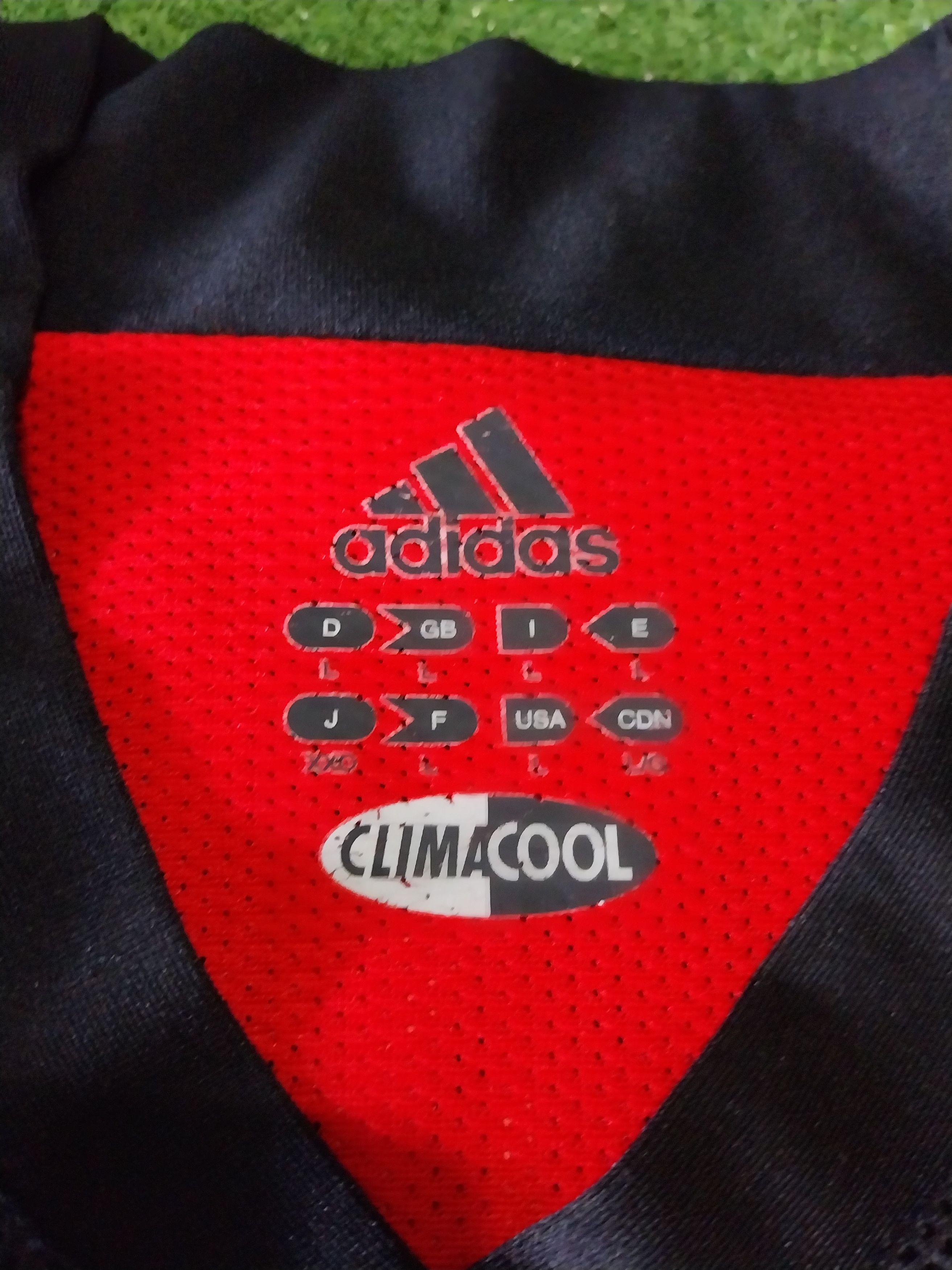 Adidas Ac milan player issue 2002 inzaghi jersey football Size US L / EU 52-54 / 3 - 4 Thumbnail