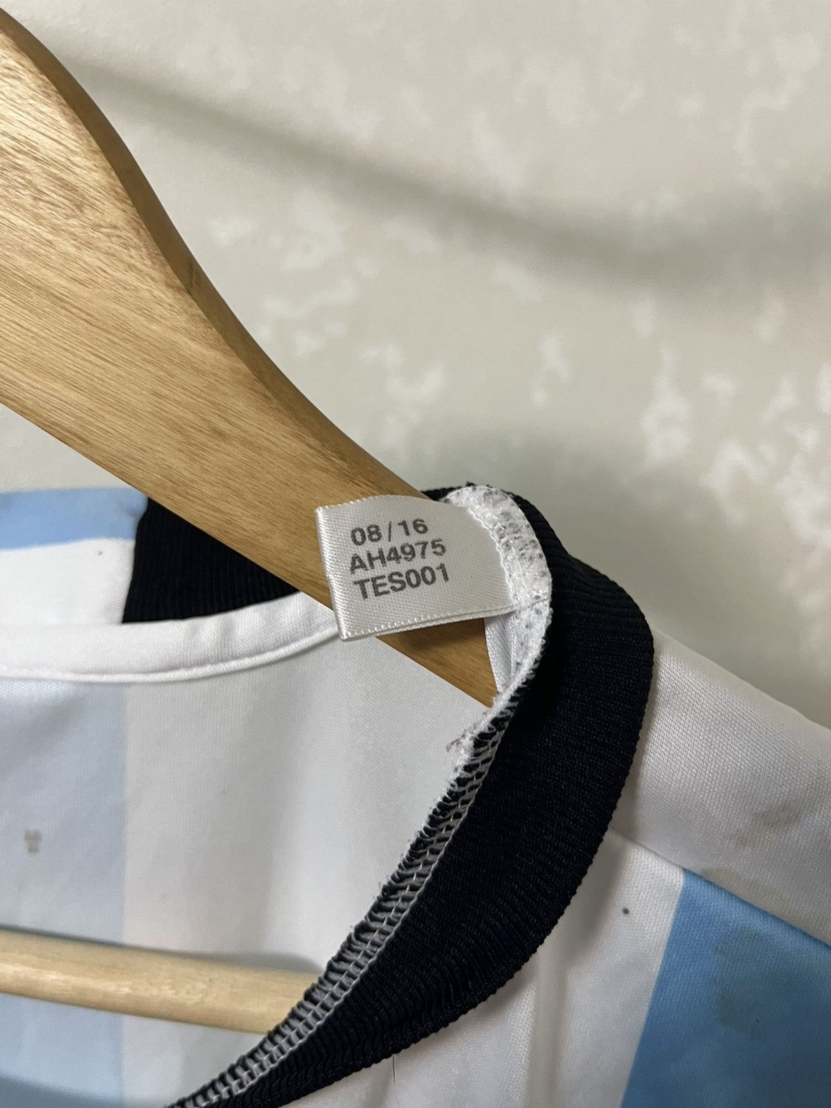 Adidas × Vintage Adidas Argentina 16/17 Home Vintage Jersey Size US L / EU 52-54 / 3 - 4 Thumbnail