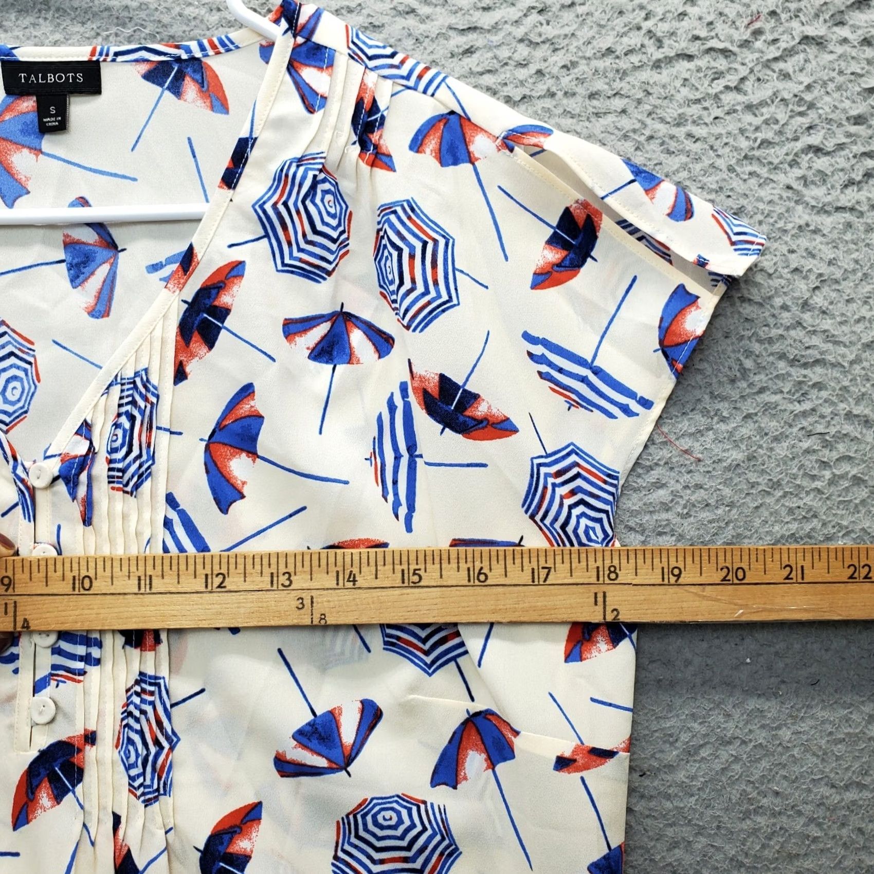 Talbots Talbots Blouse Womens S Umbrella Print Beach Slit Sleeve V Neck Button Dressy Casual Multicolor Pattern Womens Size S / US 4 / IT 40 - 4 Thumbnail
