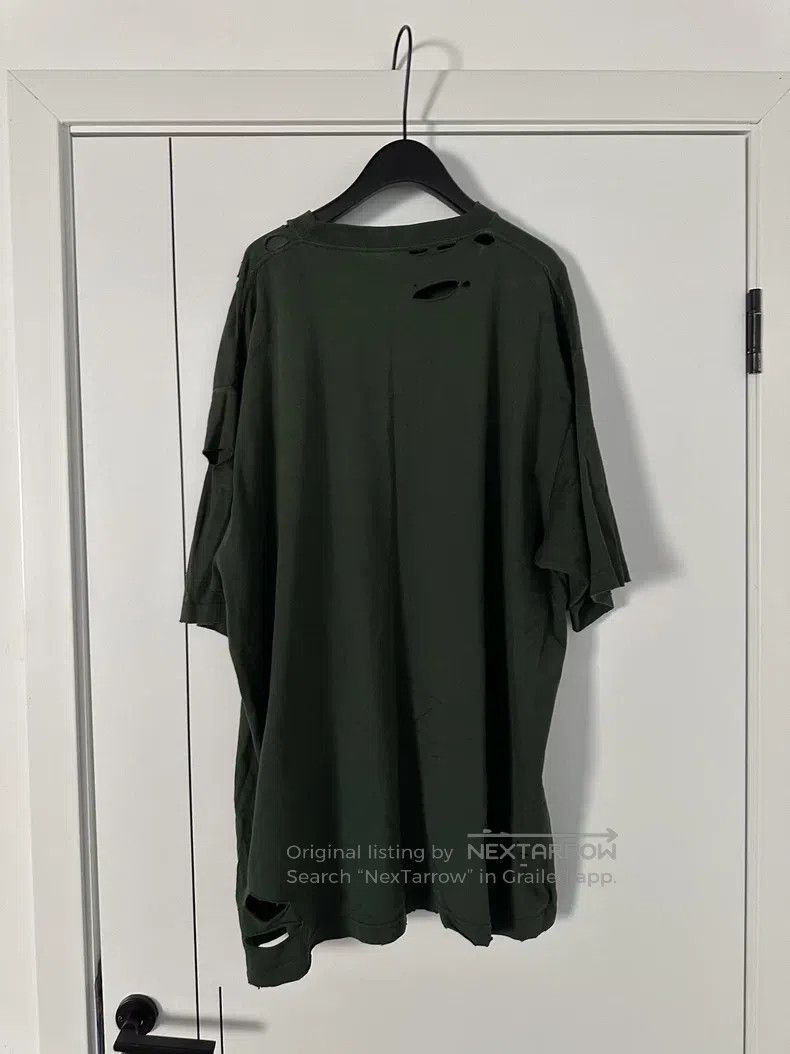 Balenciaga Balenciaga Green Ripped Logo Short Sleeve T-Shirt Size US L / EU 52-54 / 3 - 5 Thumbnail