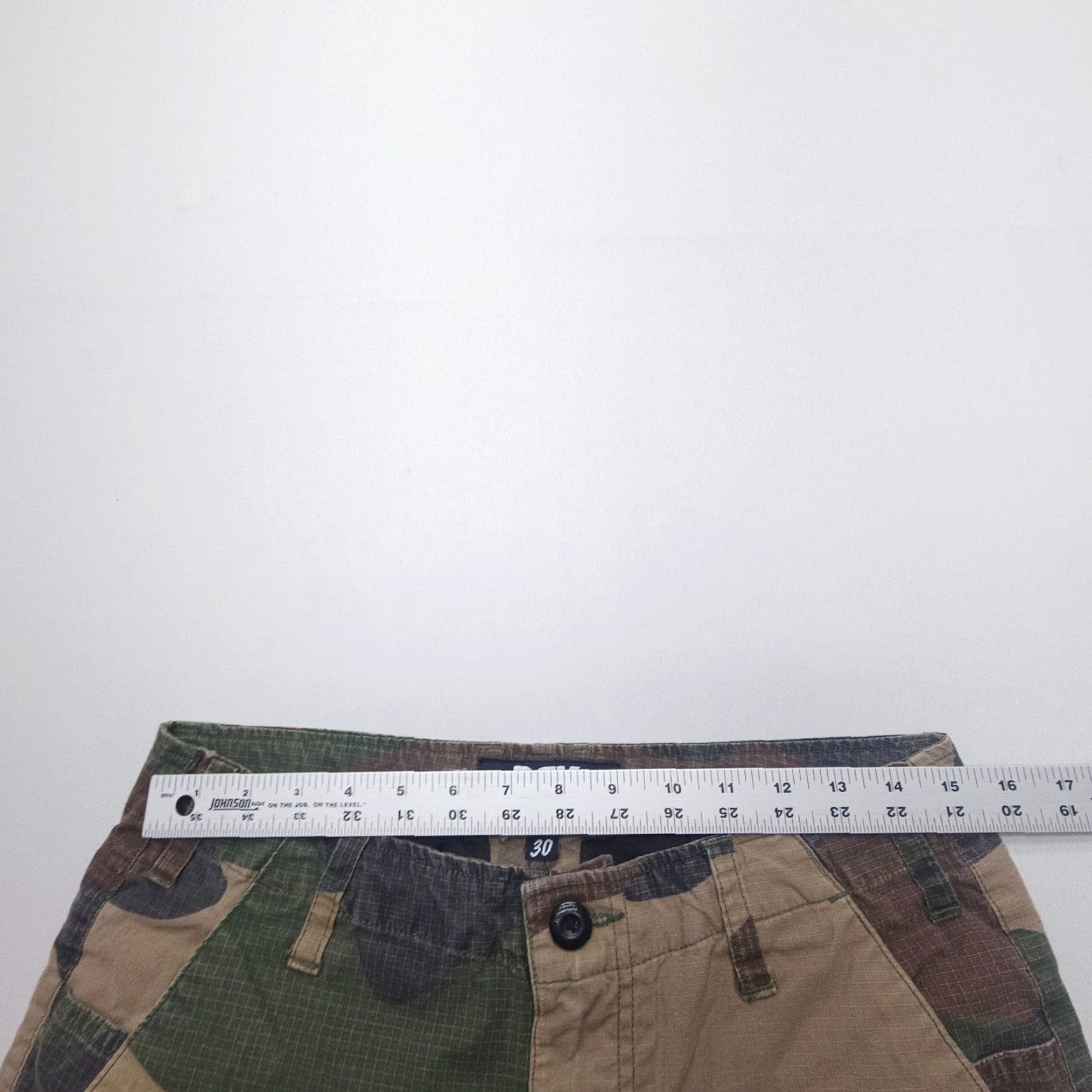 DGK DGK Cargo Pants Mens 30 x 29 Camo Army Straight Leg Regular Fit Cotton Denim Knit 2000s Style Clothing Size US 30 / EU 46 - 6 Thumbnail