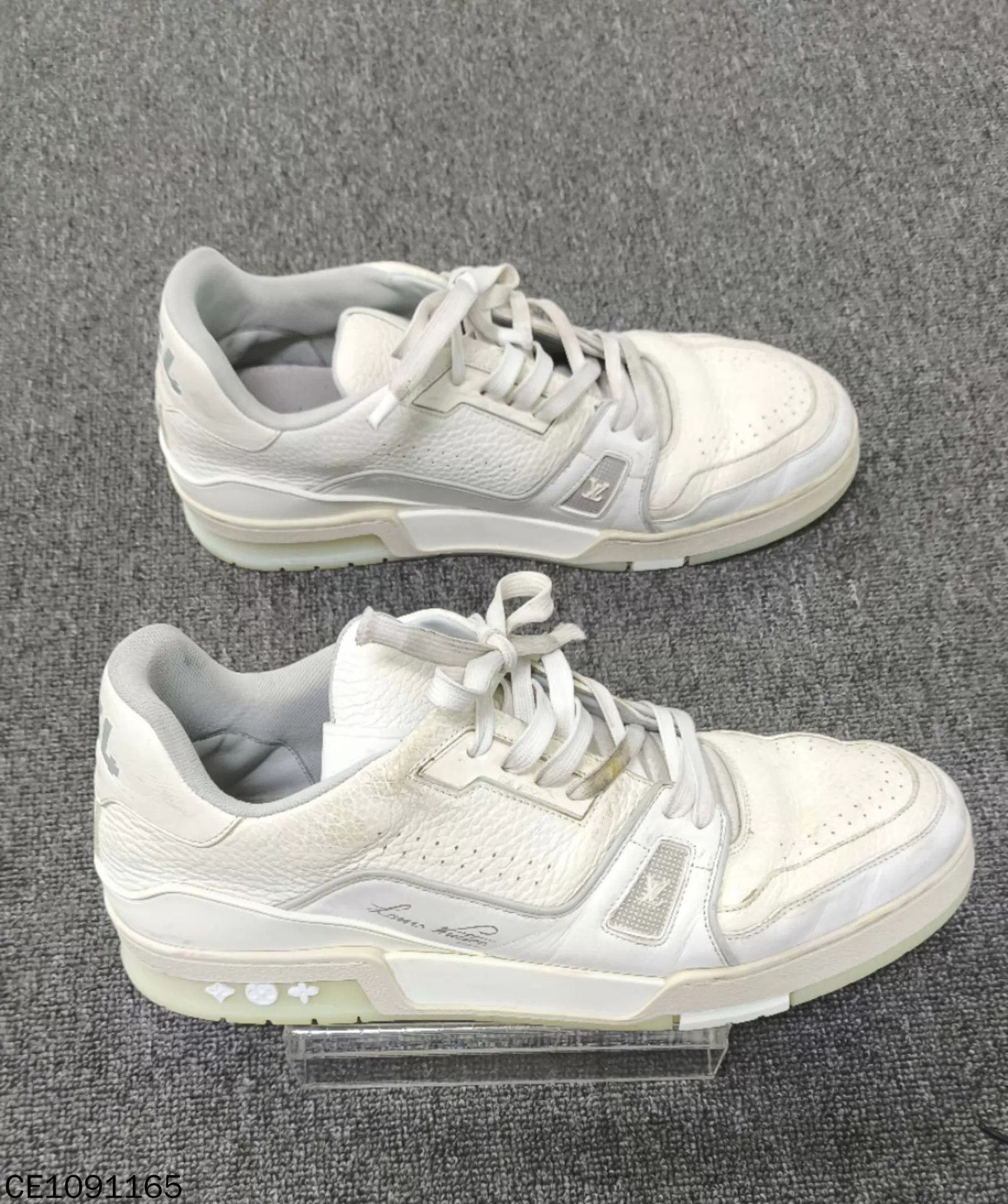 Louis Vuitton Louis Vuitton White Cement Trainer 44 Size US 11 / EU 44 - 4 Thumbnail