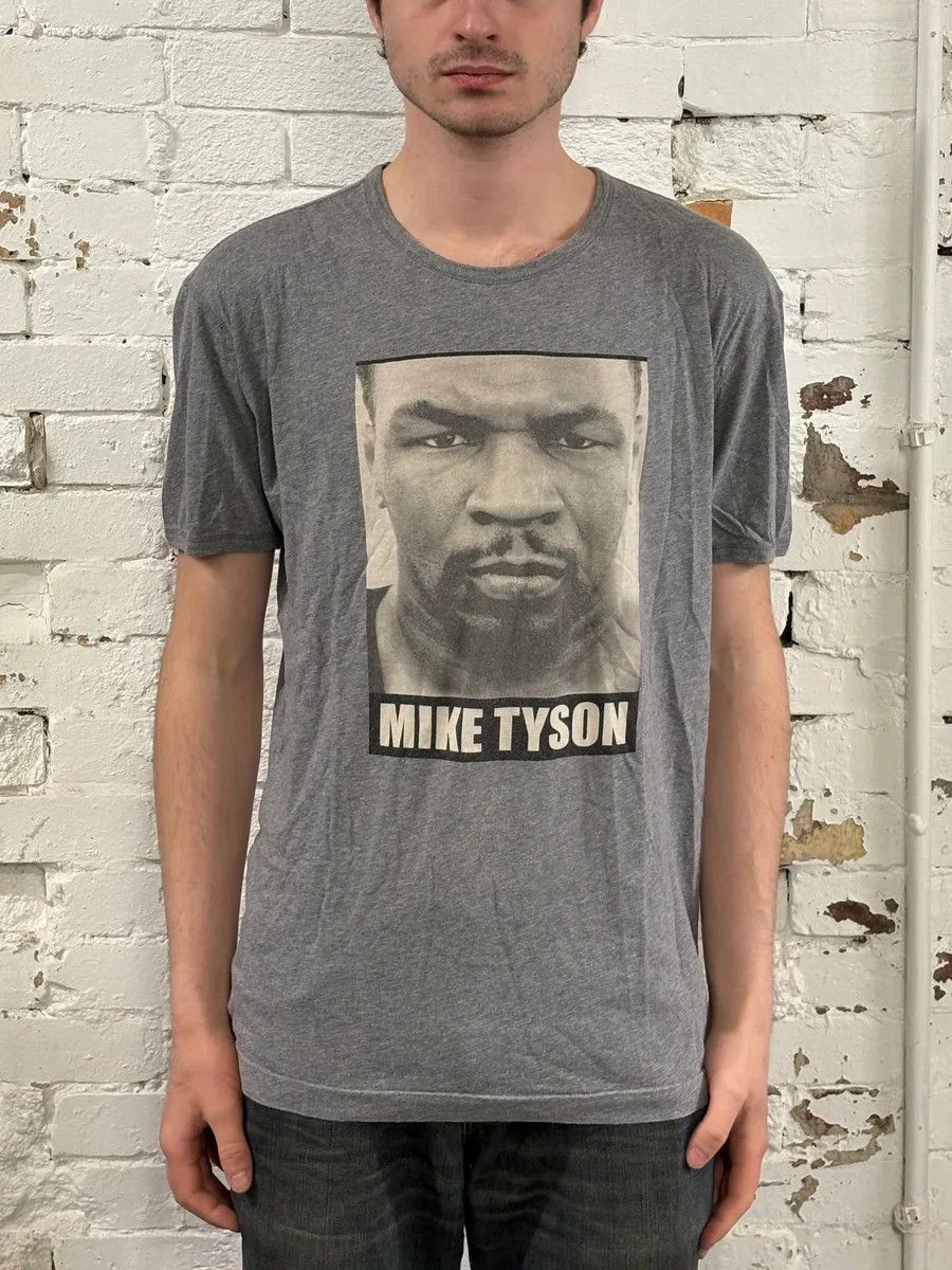Dolce & Gabbana 2000s Dolce & Gabbana Grey Mike Tyson T-Shirt Size US M / EU 48-50 / 2 - 3 Thumbnail