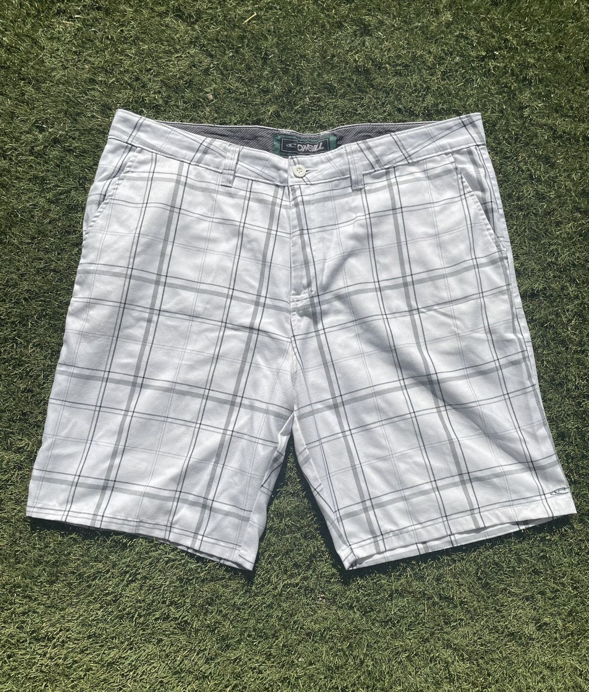 O'Neill O'Neill Warren Shorts Men's 40 Gray Plaid white Casual chino Size US 40 / EU 56 - 2 Thumbnail