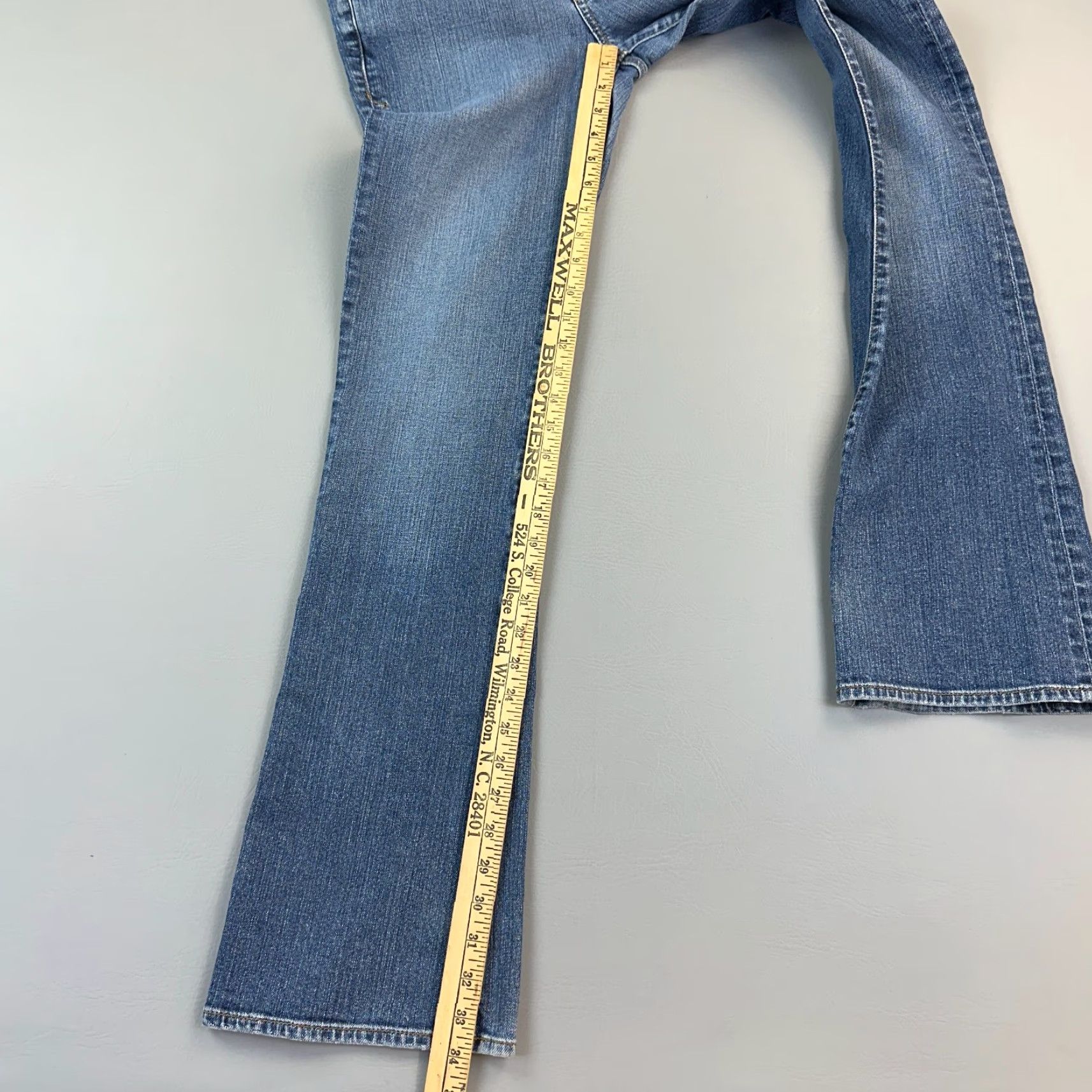 Old Navy VINTAGE Old Navy Jeans Women's 8 Long Just Below Waist Bootcut Mid Rise Stretch Size 30" / US 8 / IT 44 - 2 Thumbnail