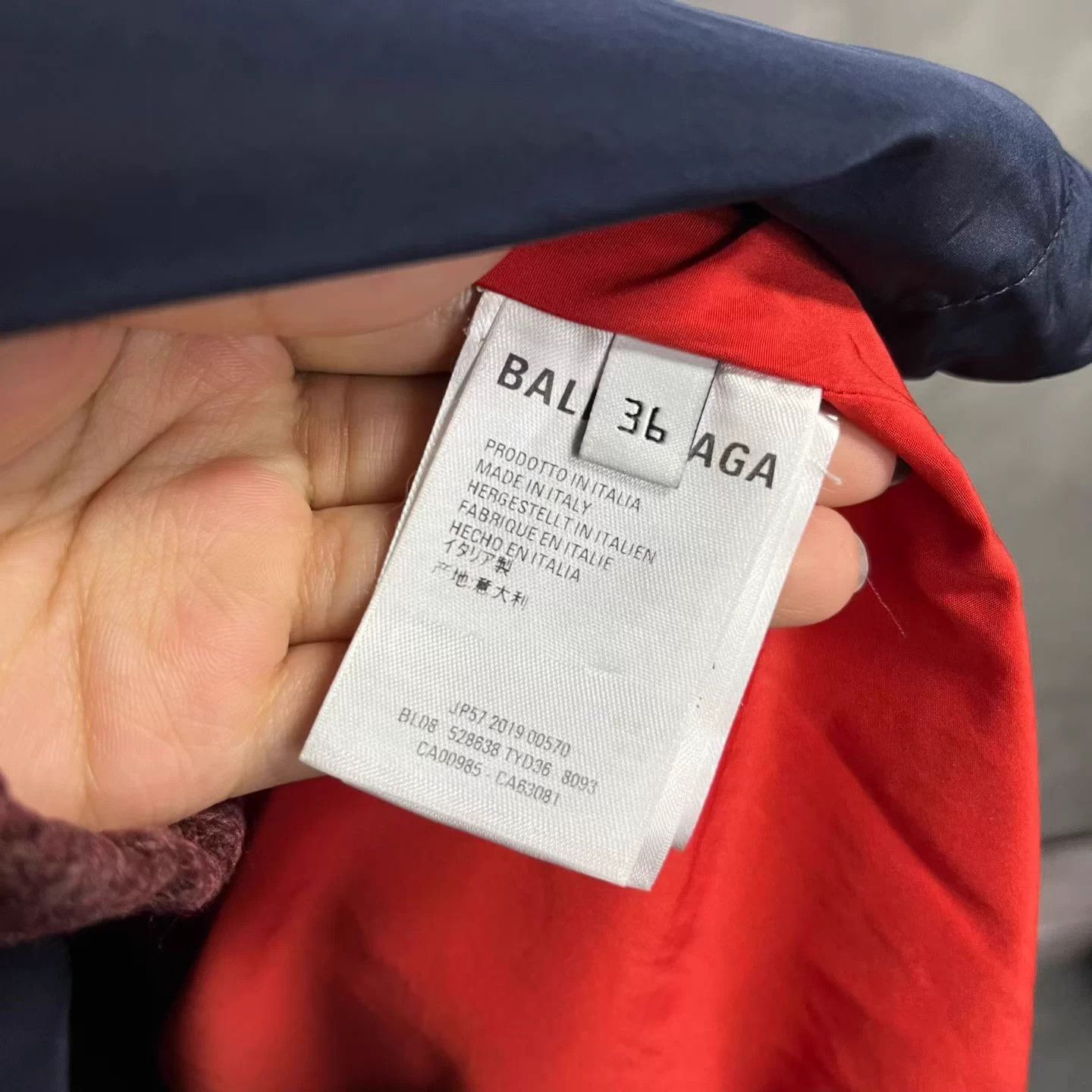 Balenciaga Balenciaga Red Logo Zip Jacket - Size 36 - Near New Size XS / US 0-2 / IT 36-38 - 4 Thumbnail