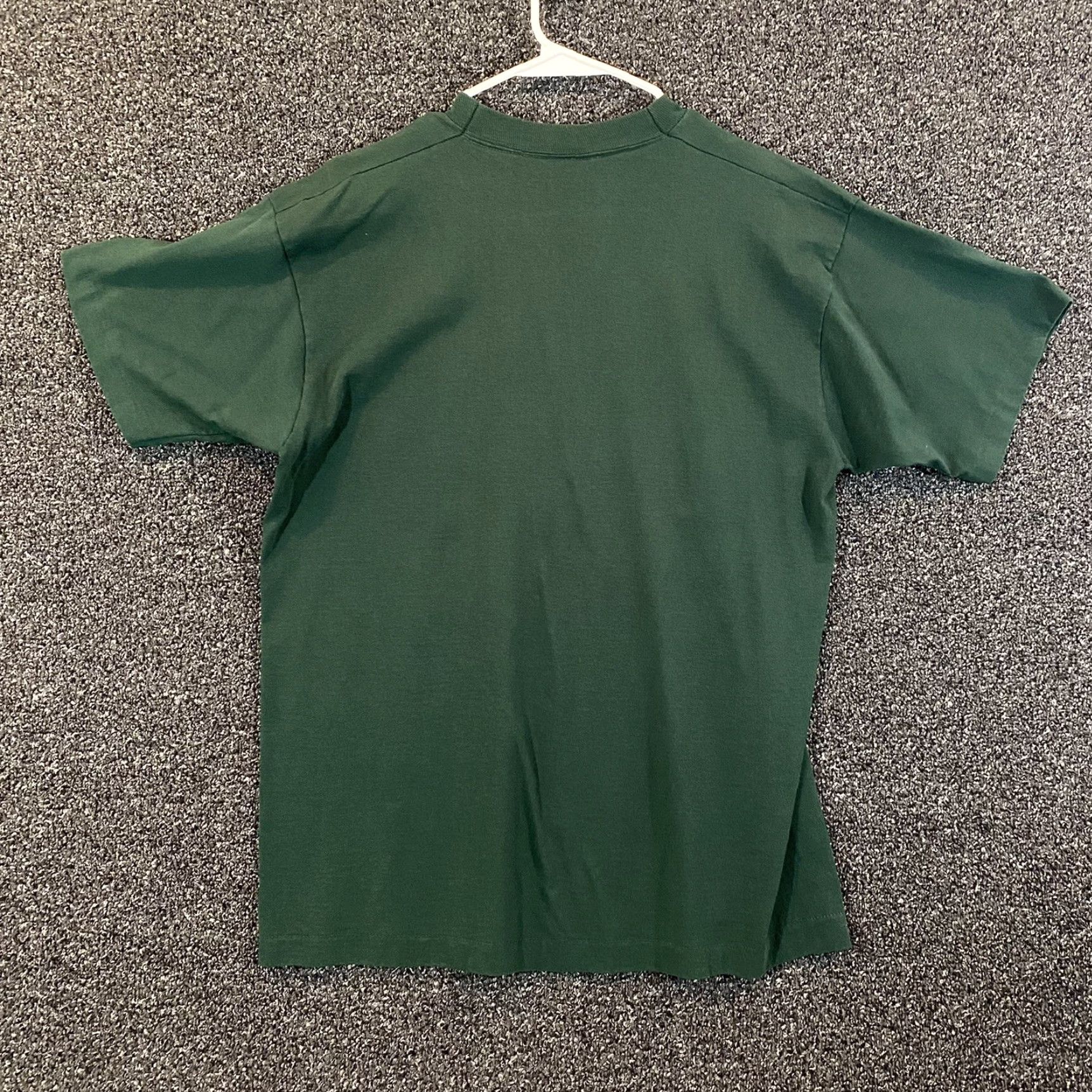 Fruit Of The Loom VINTAGE Fruit of the Loom CANADA Shirt Men Large Green Jasper Graphic Tee 90s USA Leaf Mens Large Green 90s Theme Size US L / EU 52-54 / 3 - 6 Thumbnail