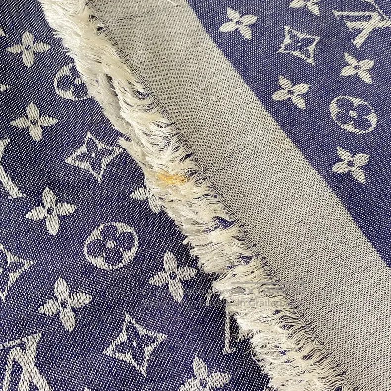 Louis Vuitton Louis Vuitton Mulberry silk scarf with presbyopia scarf Size ONE SIZE - 7 Thumbnail